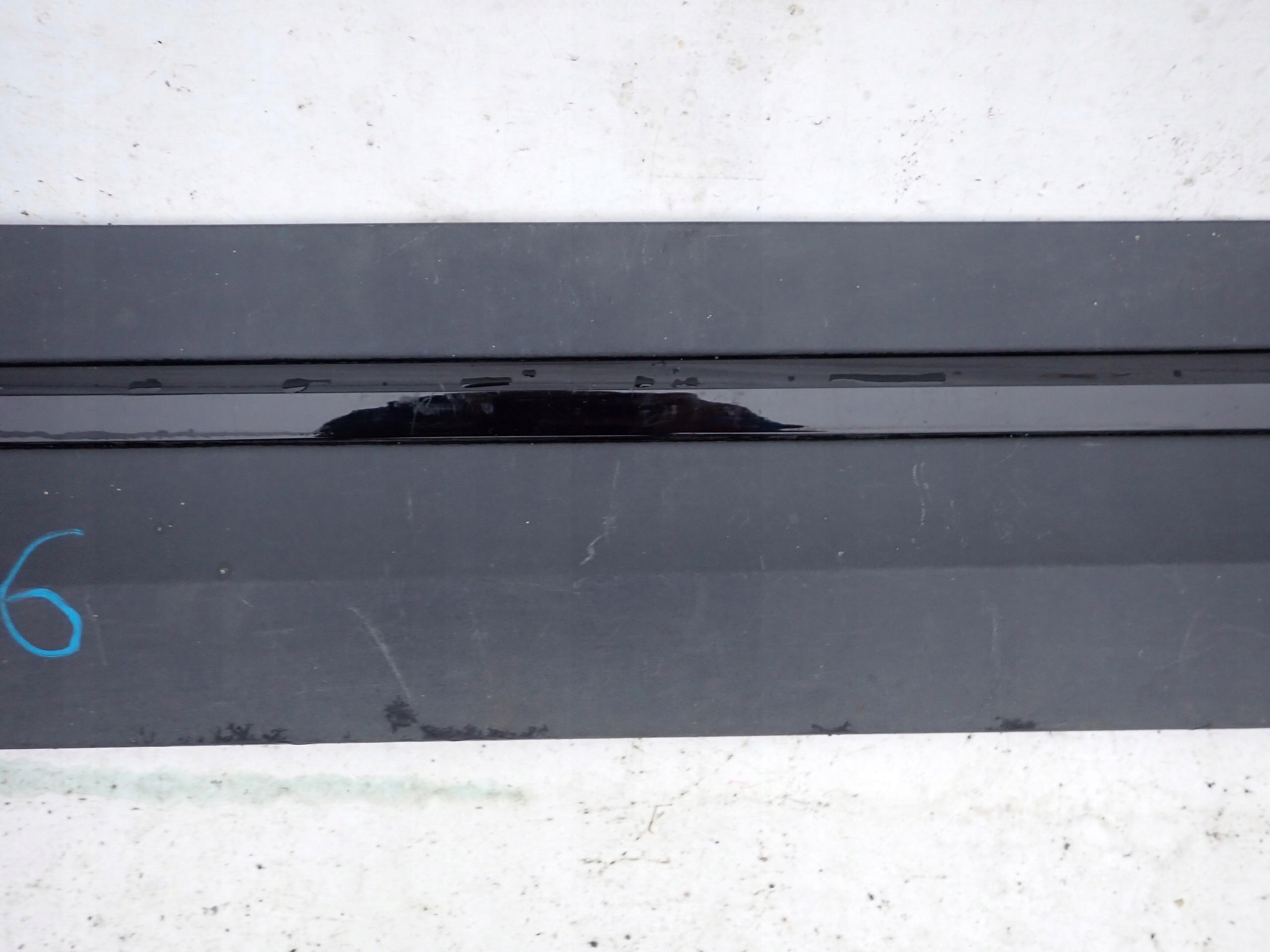 MERCEDES GLA H247 19- moulding door left front