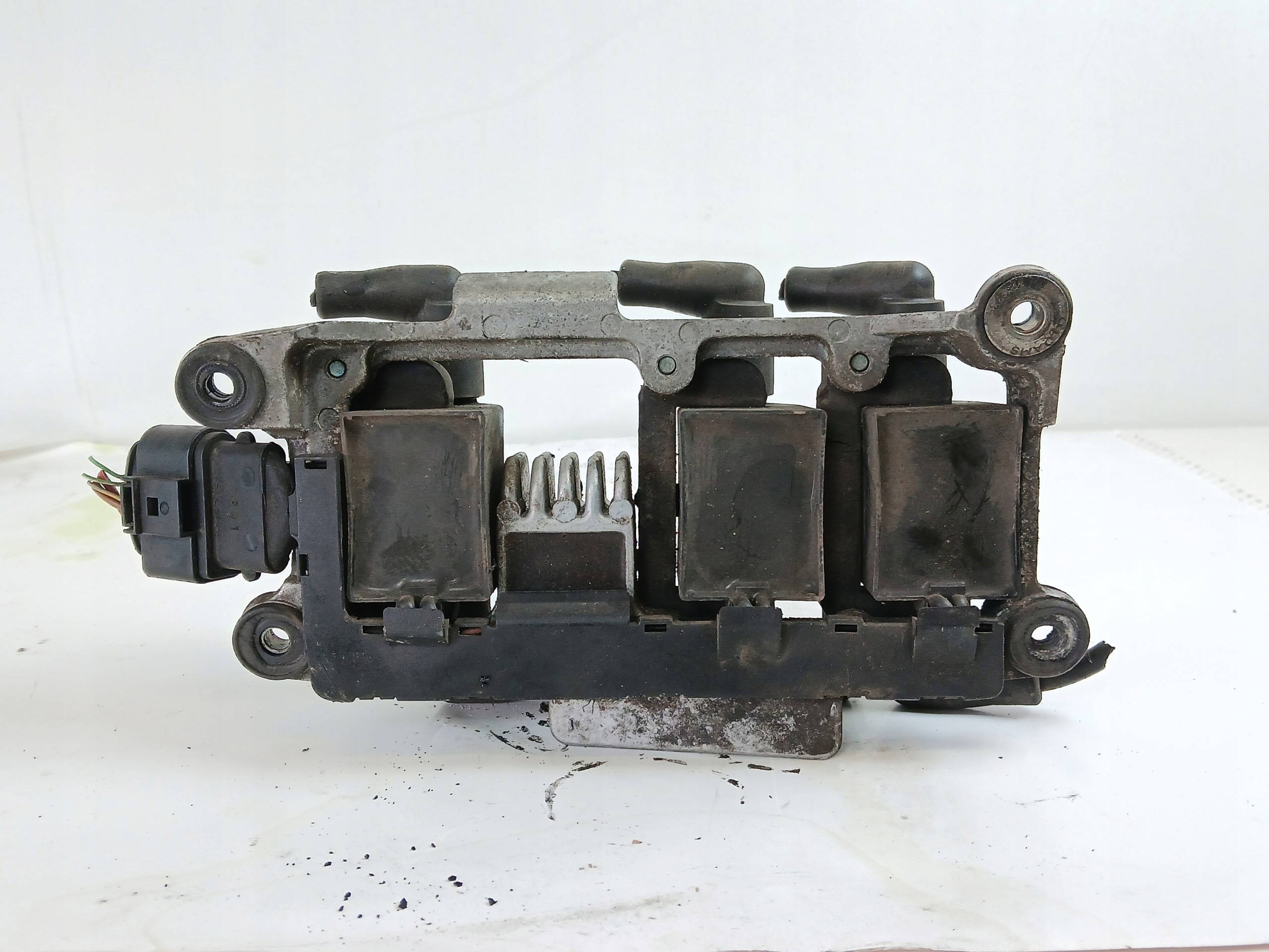 AUDI A6 C5 2.4 coil ignition 078905104