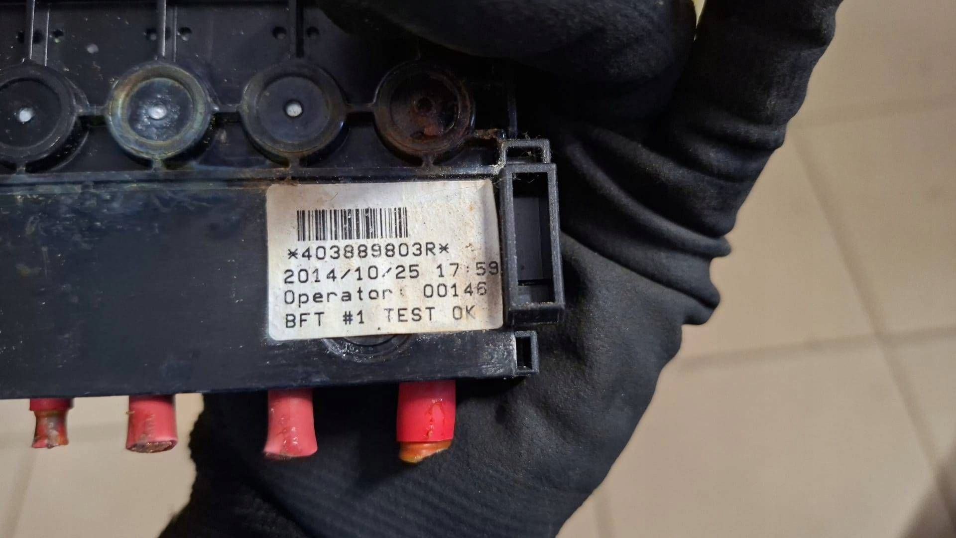 terminal plus rozdzielacz Renault Espace V (RFC) 403889803R
