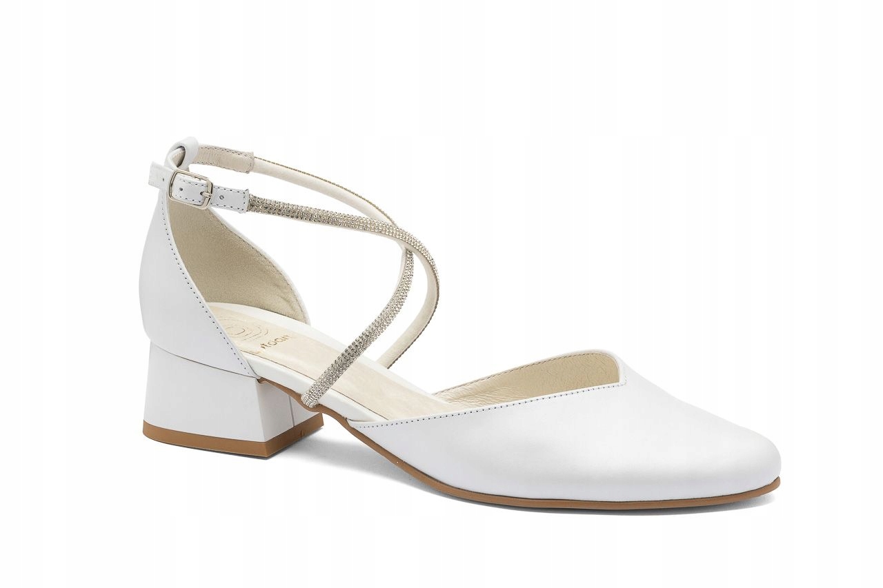 svatební kožené boty na nízkém podpatku s ozdobnými pásky, bílá barva Butdam