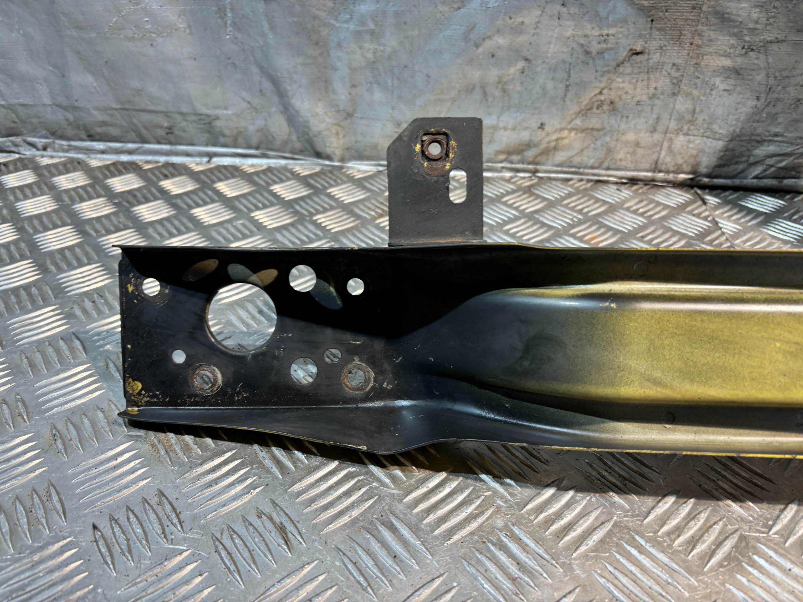 Armature Supérieure Traverse RENAULT MASTER II