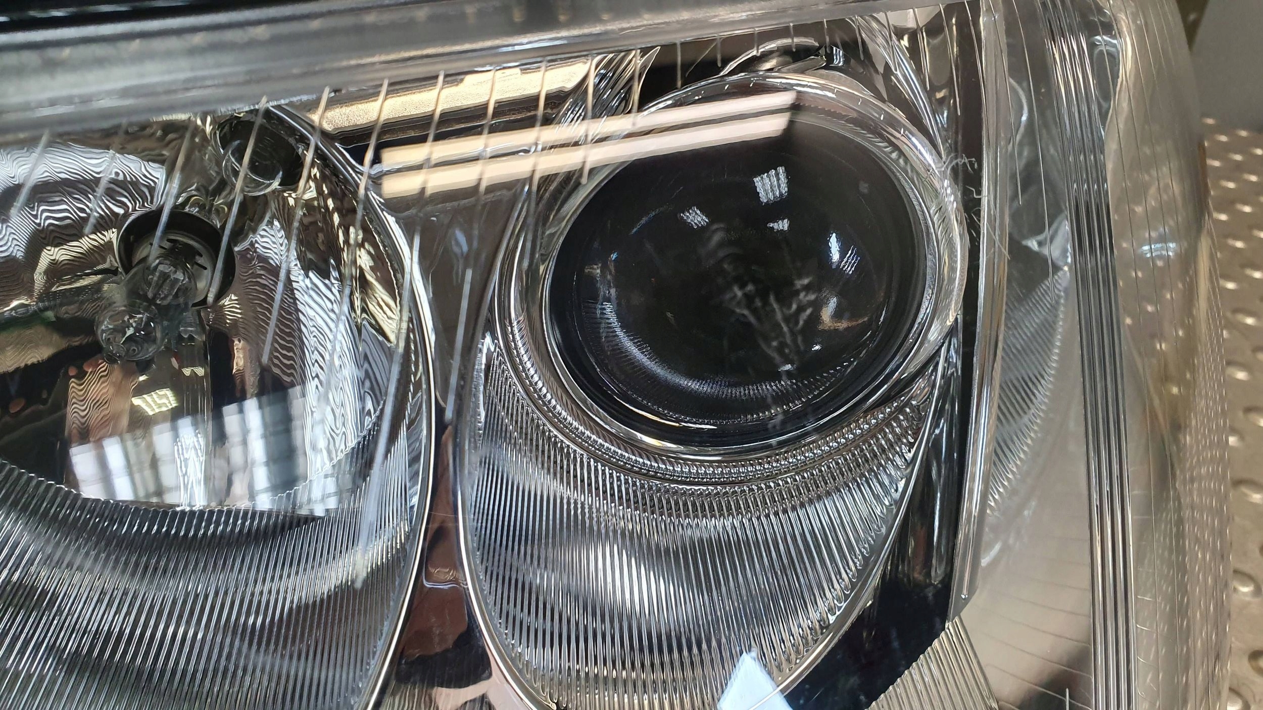 Licht vorne links VW PASSAT B5 LIFT 00- 3B0941015AR
