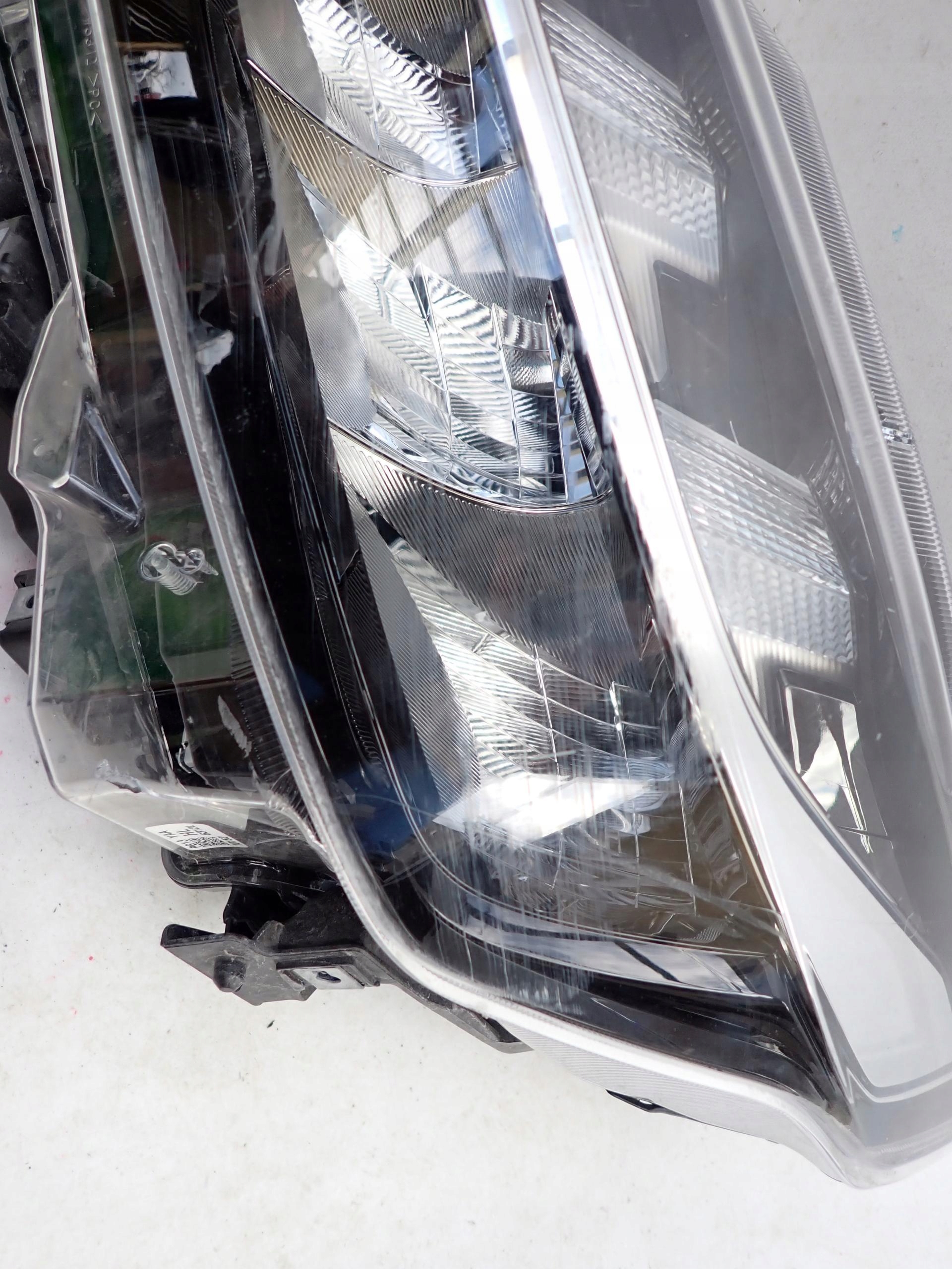 SUZUKI SX4 S-CROSS II 21- light left front front FULL LED PUSZKA