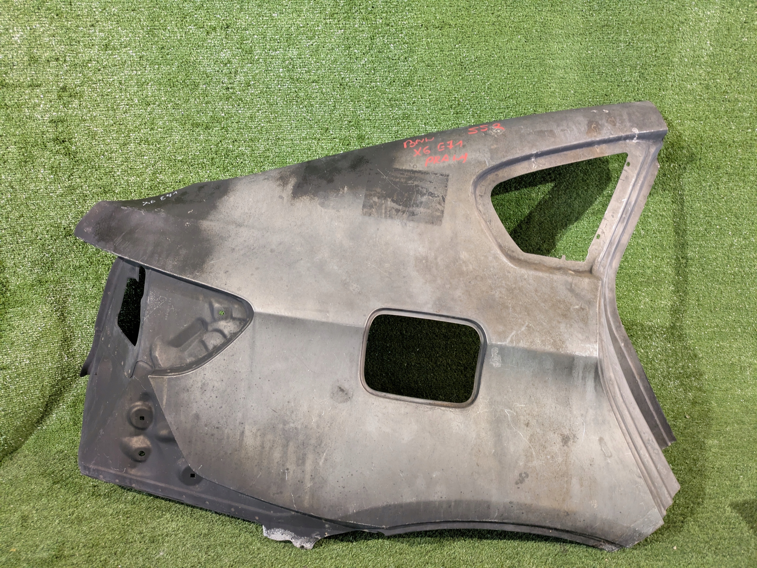 fender rear right side right BMW X6 E71 NR.552