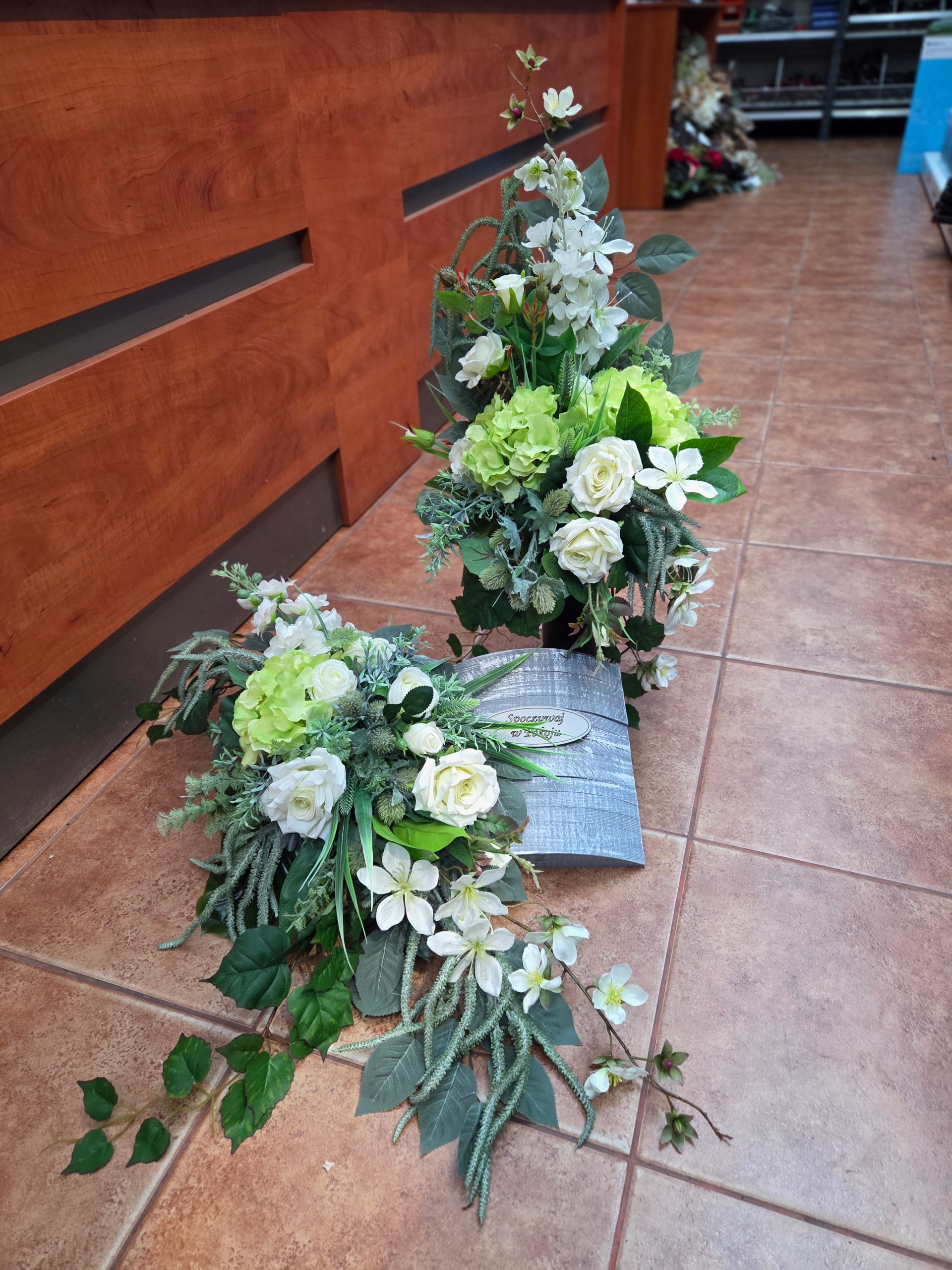 Smútočná kytica na hrob dvojdielna, kompozícia č. 29