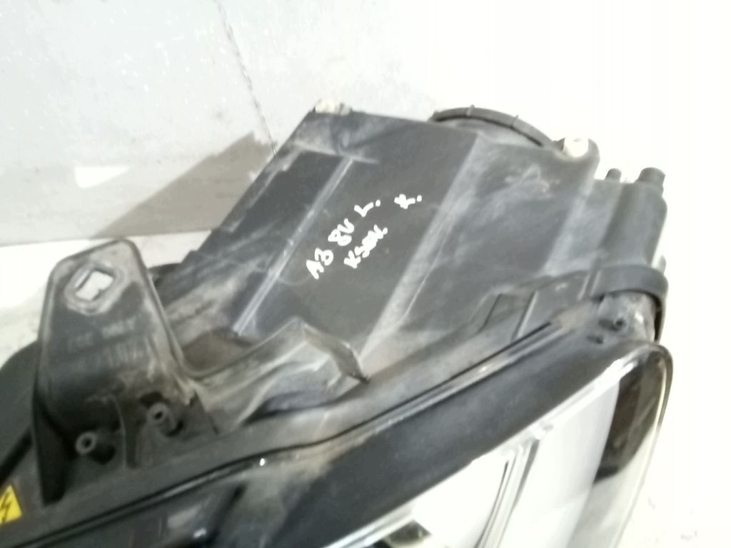 Audi A3 8V feu gauche avant avant xenon ksenon LED 8V0941005