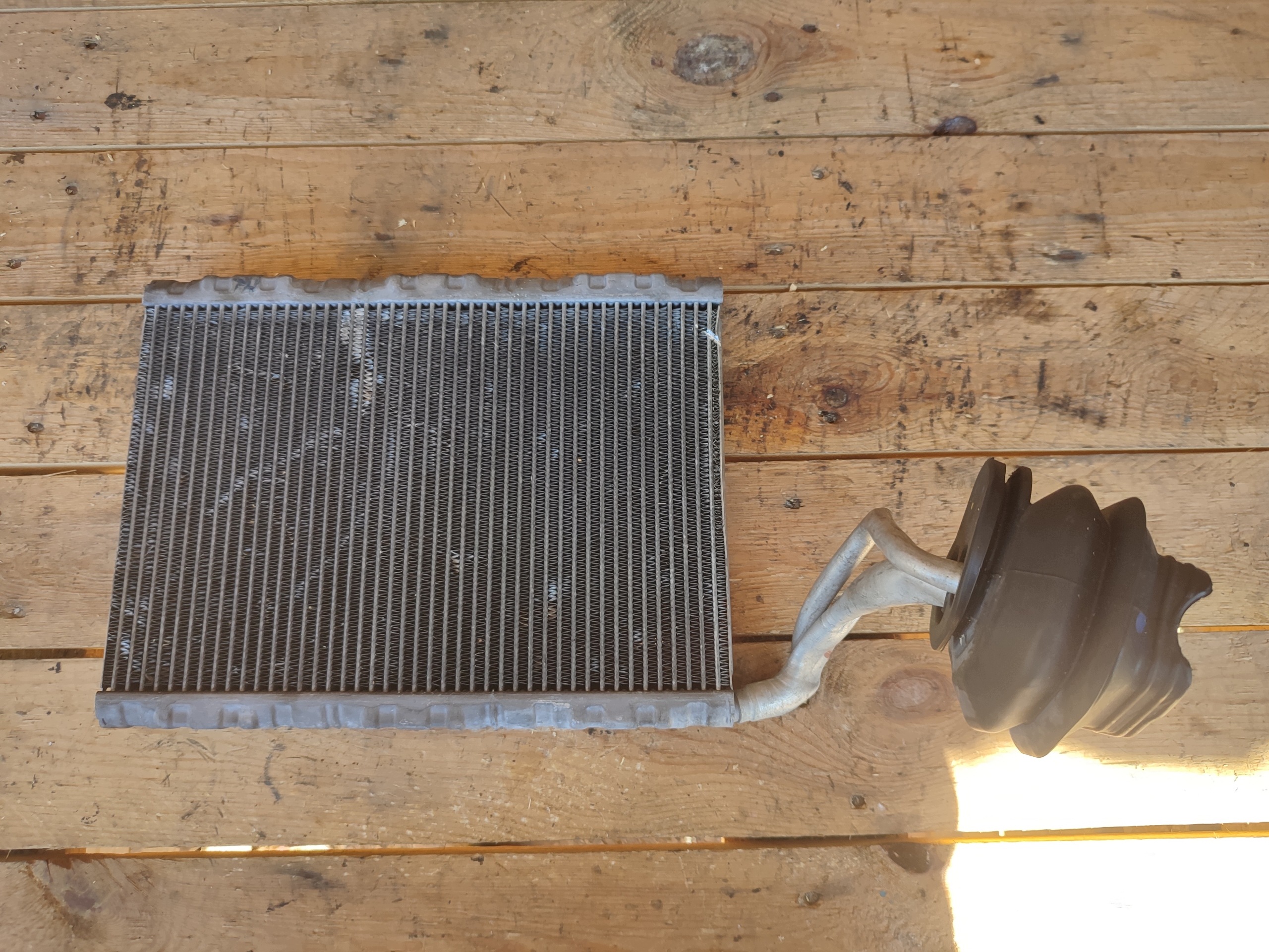 Radiateur climatisation AUDI A4 H1405007
