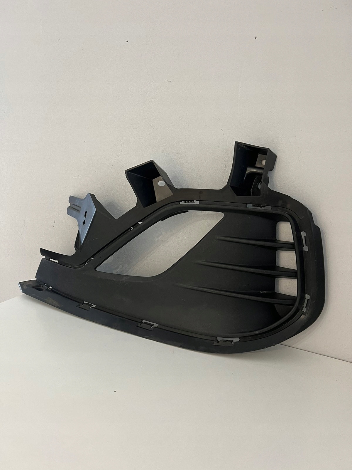 HYUNDAI I30 III FASTBACK 2017-> grid of a bumper left 86563-G4AB0