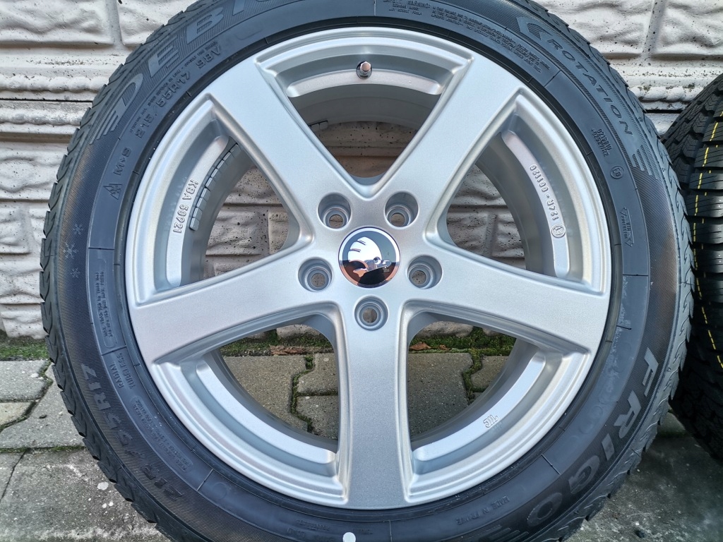 SKODA SUPERB III KAROQ KOŁA ZIMA 215/55R17 DĘBICA