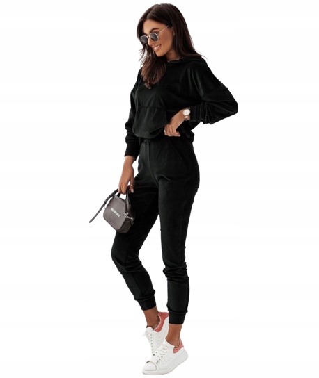 

Zestaw dresowy bluza i spodnie welurowe M/L