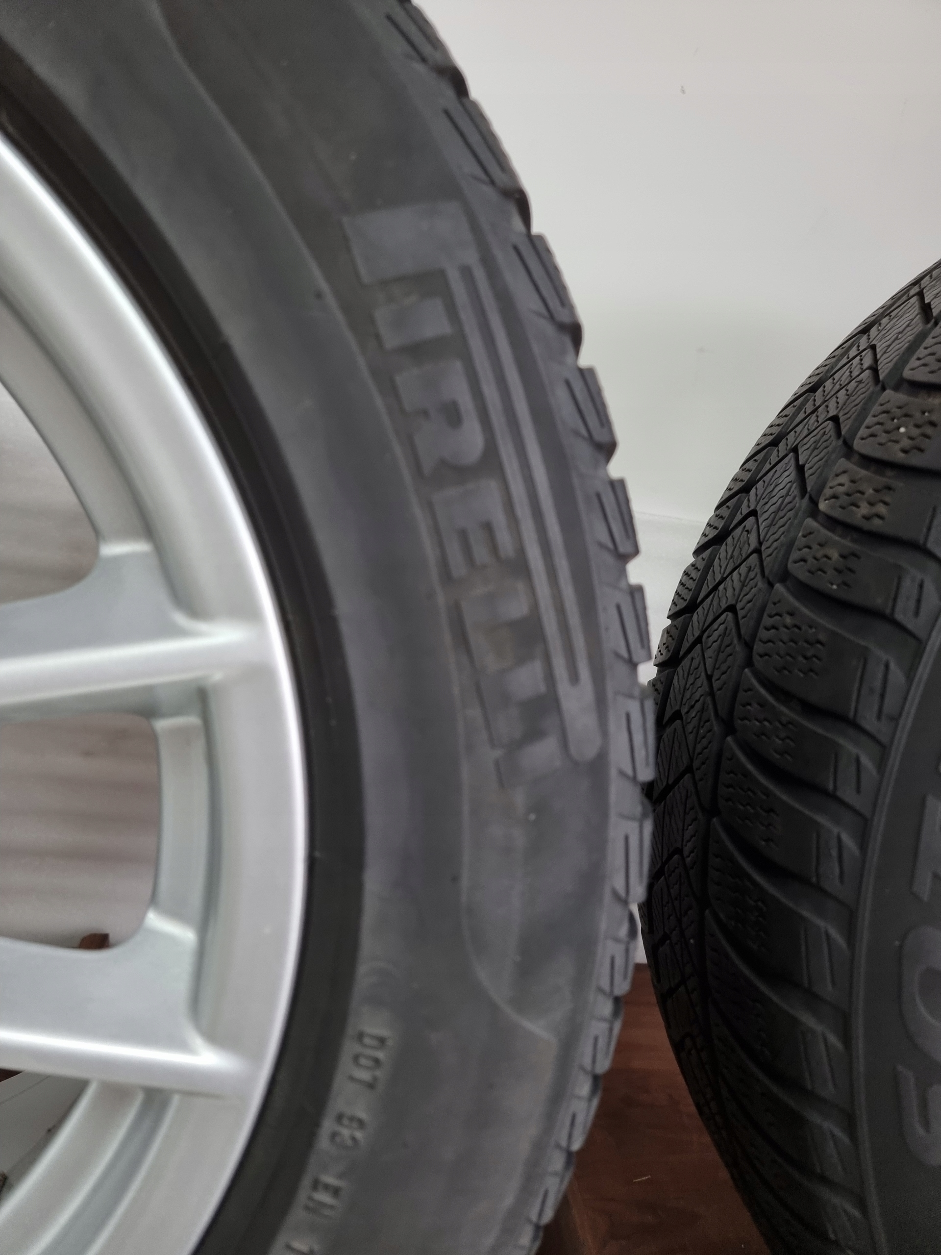 Koła BMW G30 G31 17 CALI ZIMOWE Pirelli RFT 2019 Rodzaj opon Zimowe