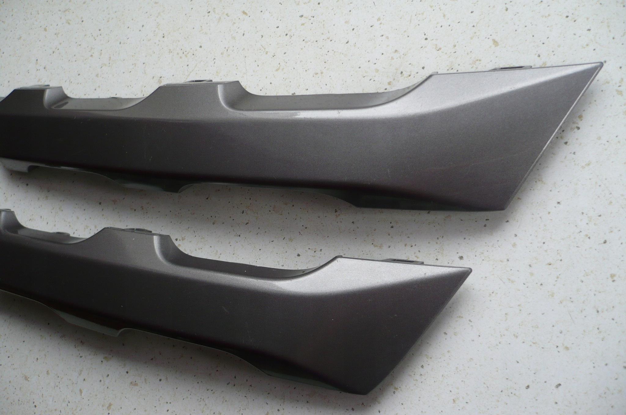 SUZUKI VITARA II moulding grille GRILLA left KPL