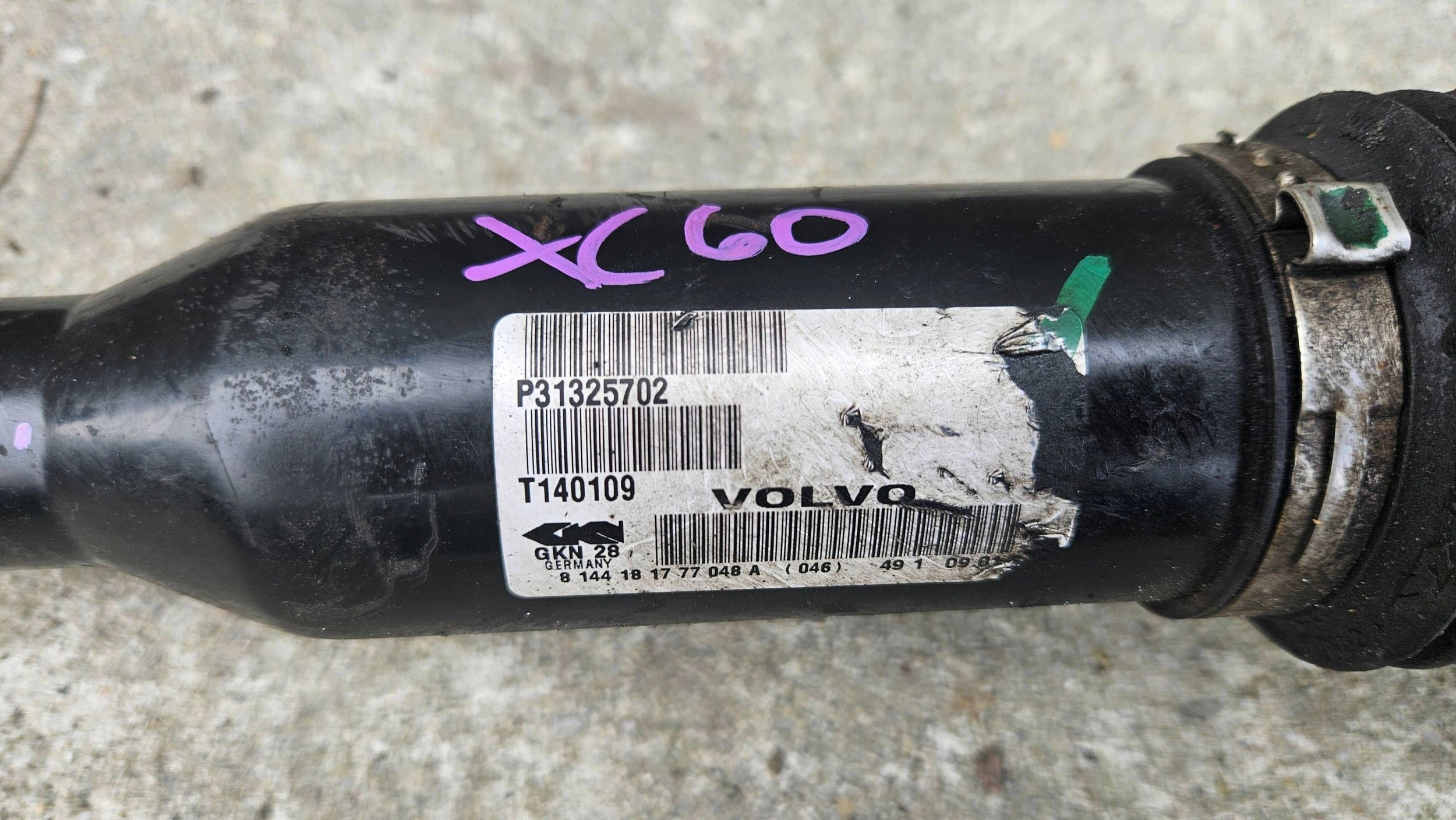 Volvo XC60 1 Lift 2.0 manual semi-axis front front right long 31325702