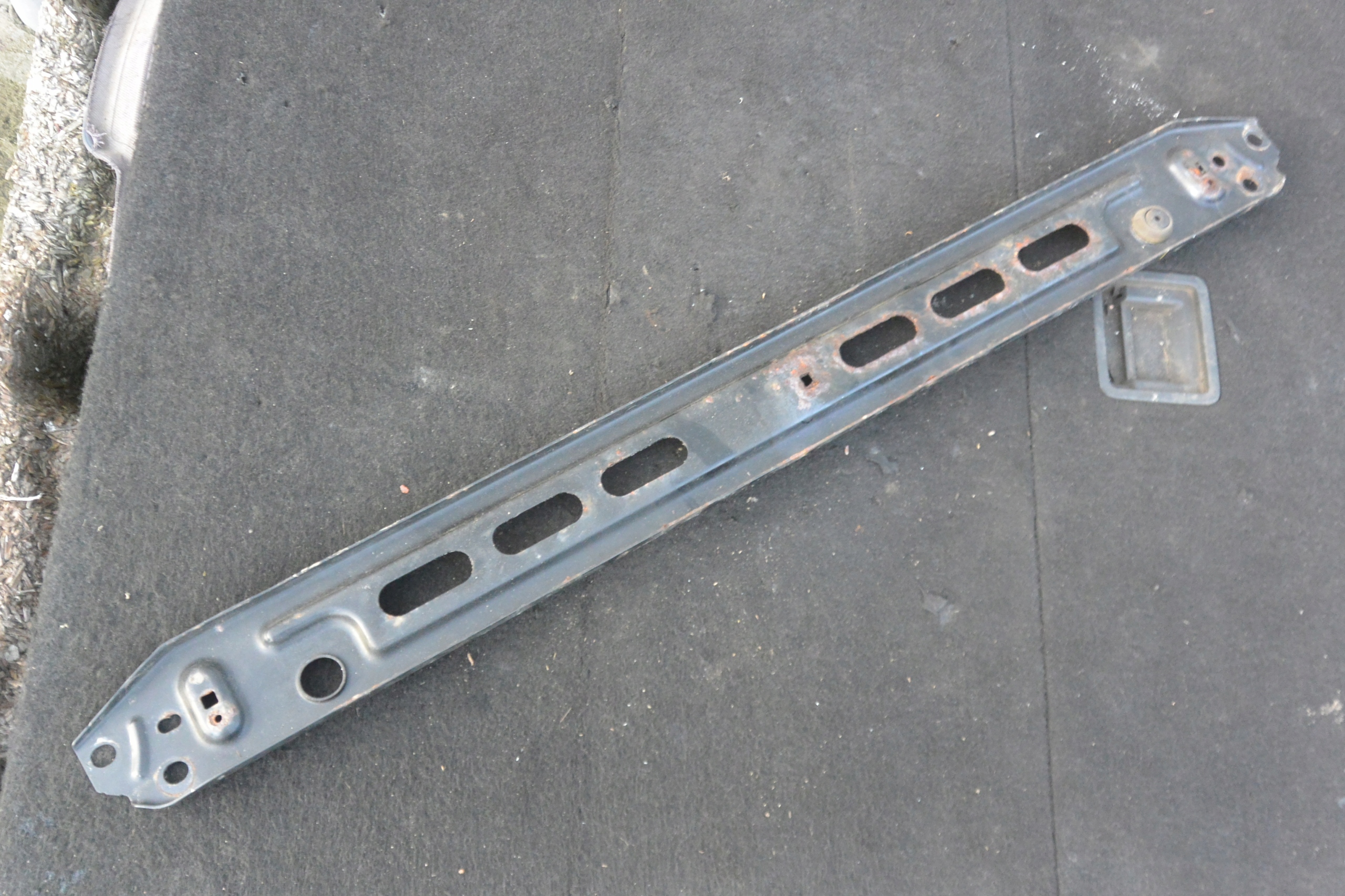 radiator stiffener front body wall VOLVO S60 V60 II 10-17