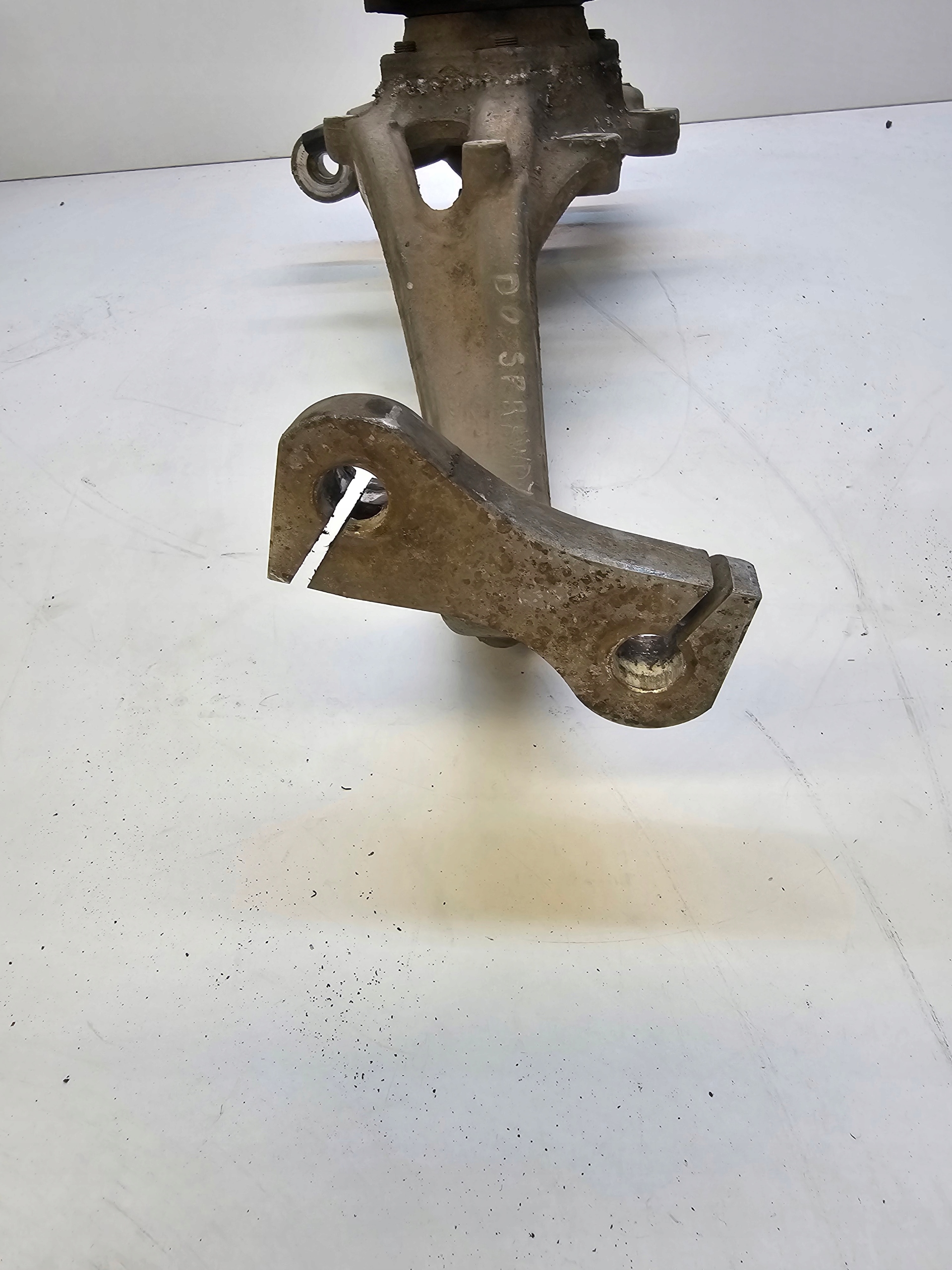 swing right front AUDI A4 B9 A5 Q5 8W0407560