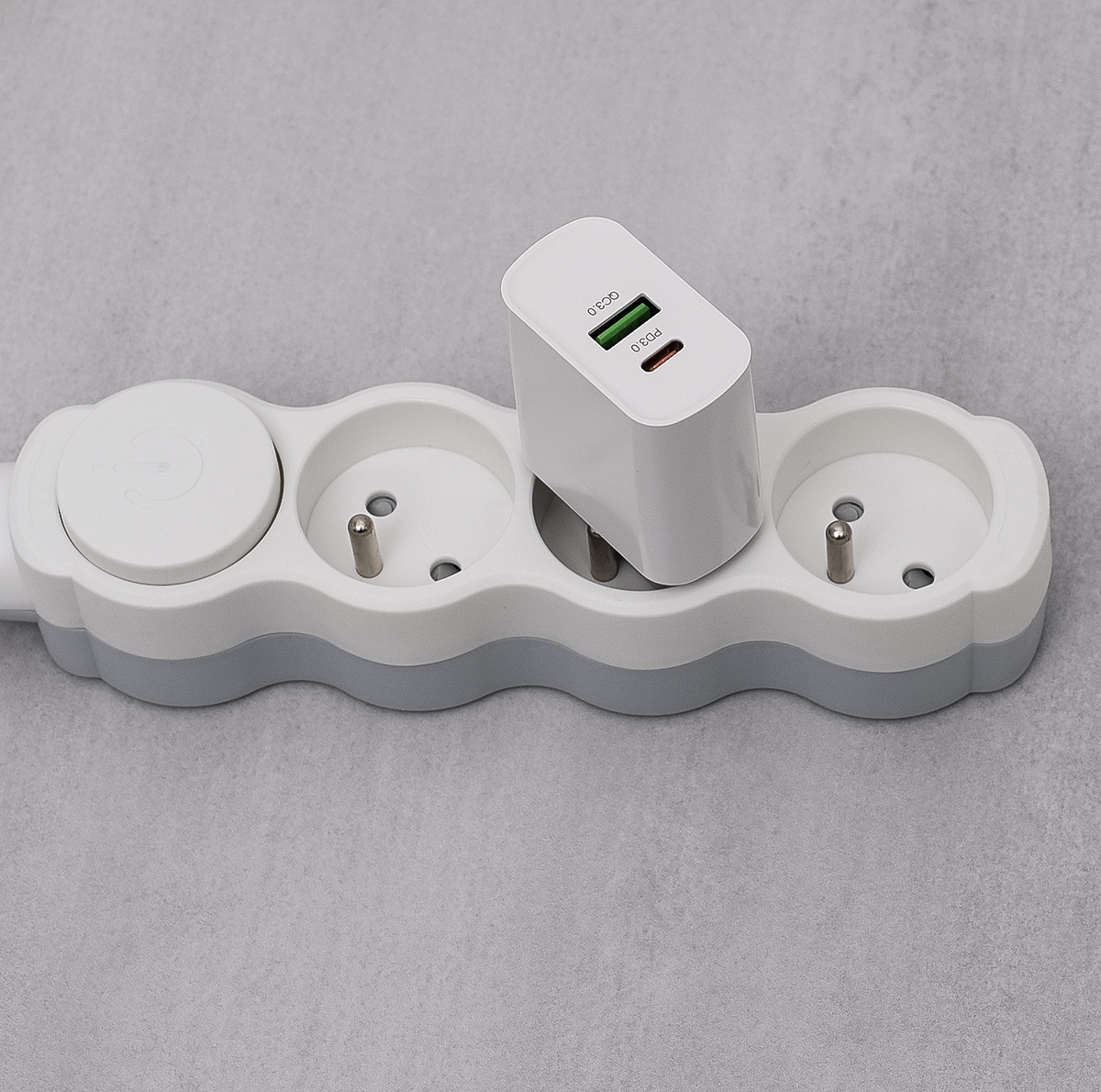 SZYBKA Ładowarka sieciowa do telefonu Typ C USB-C Marka KrainaGSM