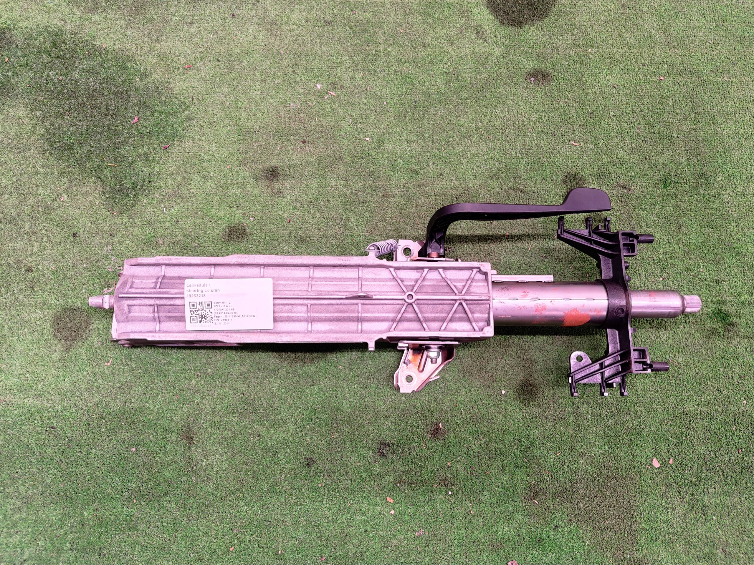 BMW i8 steering wheel rod 6858709