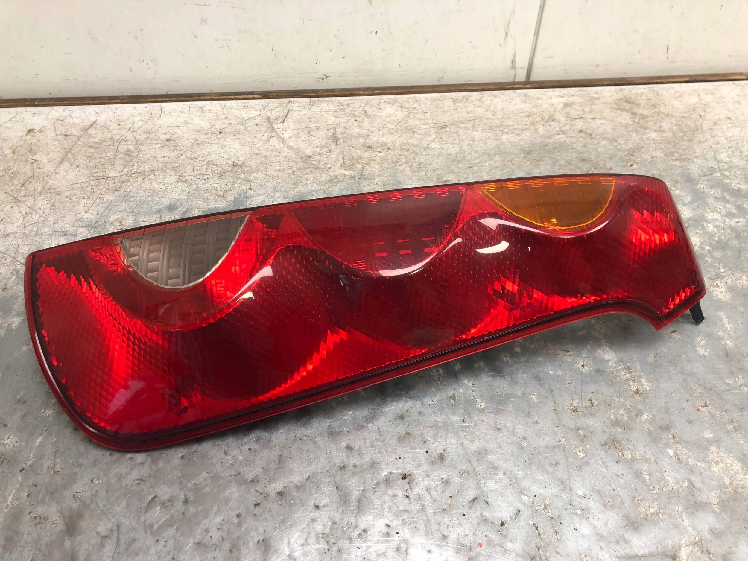 light right rear part NISSAN NOTE E11 22016752