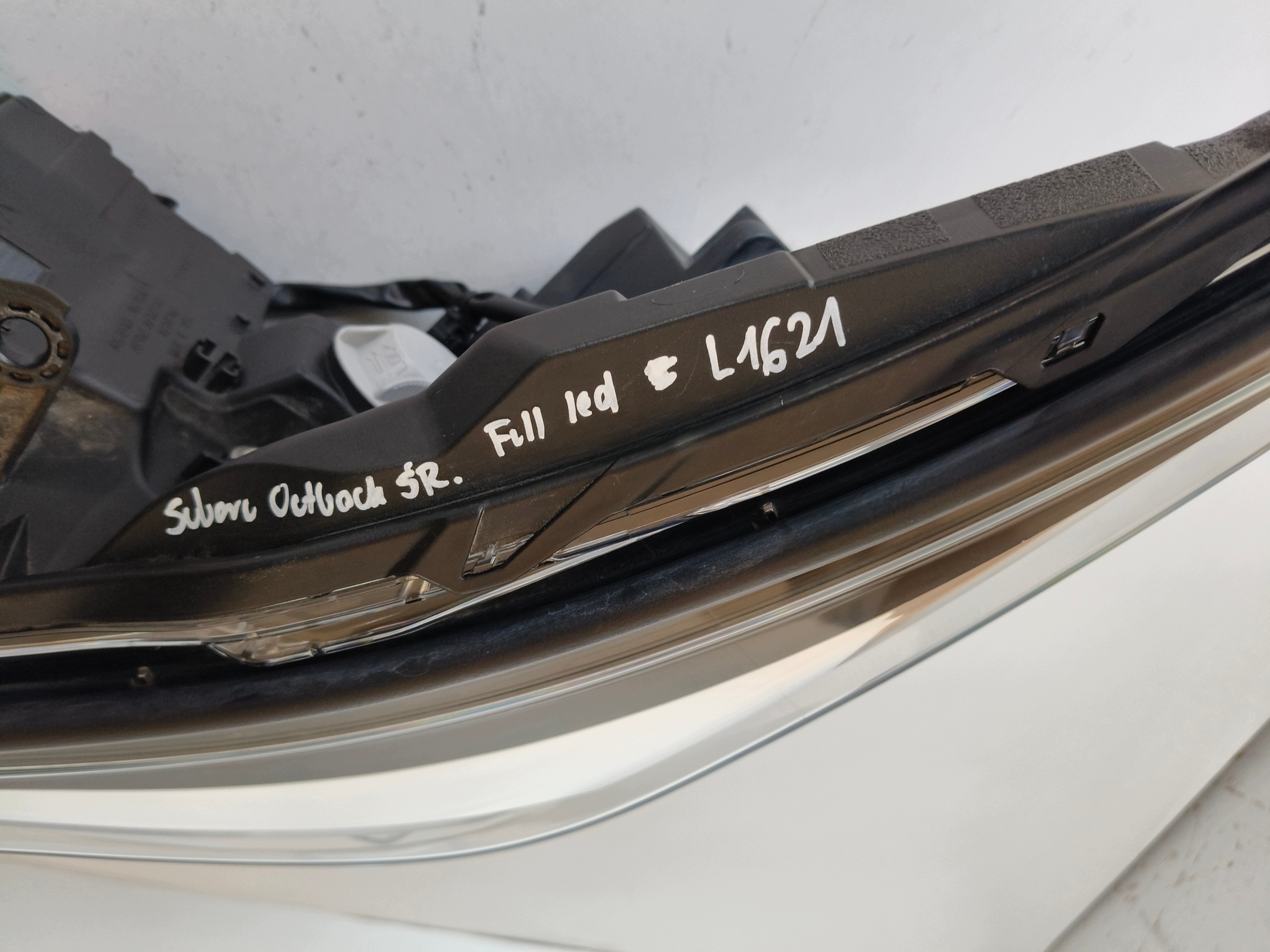 light left REFLEKTOR SUBARU OUTBACK 22- LIFT FULL LED