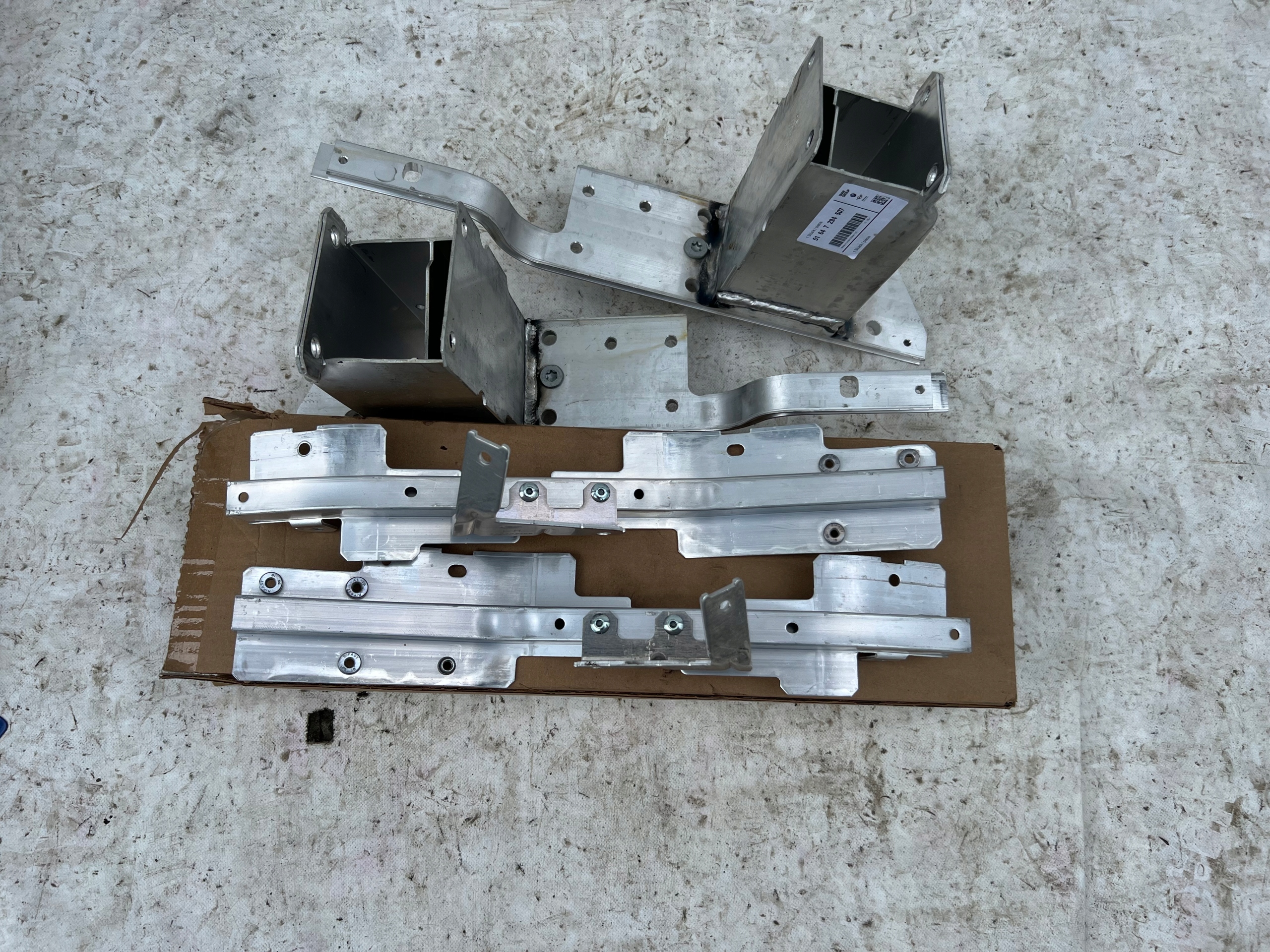 729449108 - Кронштейн лампы л BMW X5 F15