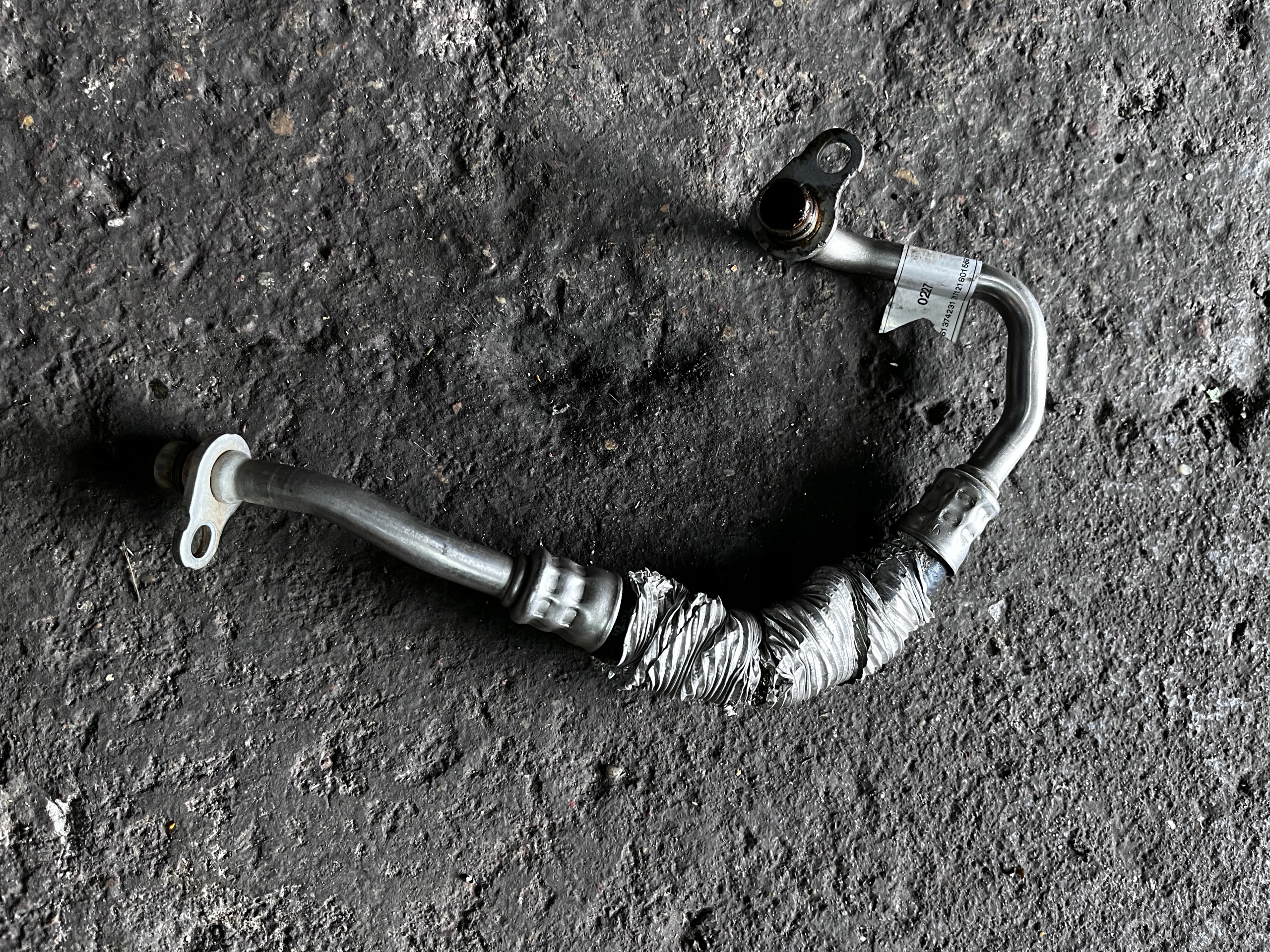 578 BMW F20 F30 1.8i PRZEWÓD SMAROWANIA TURBINY OLEJU 7617536 Numer katalogowy części 7617536