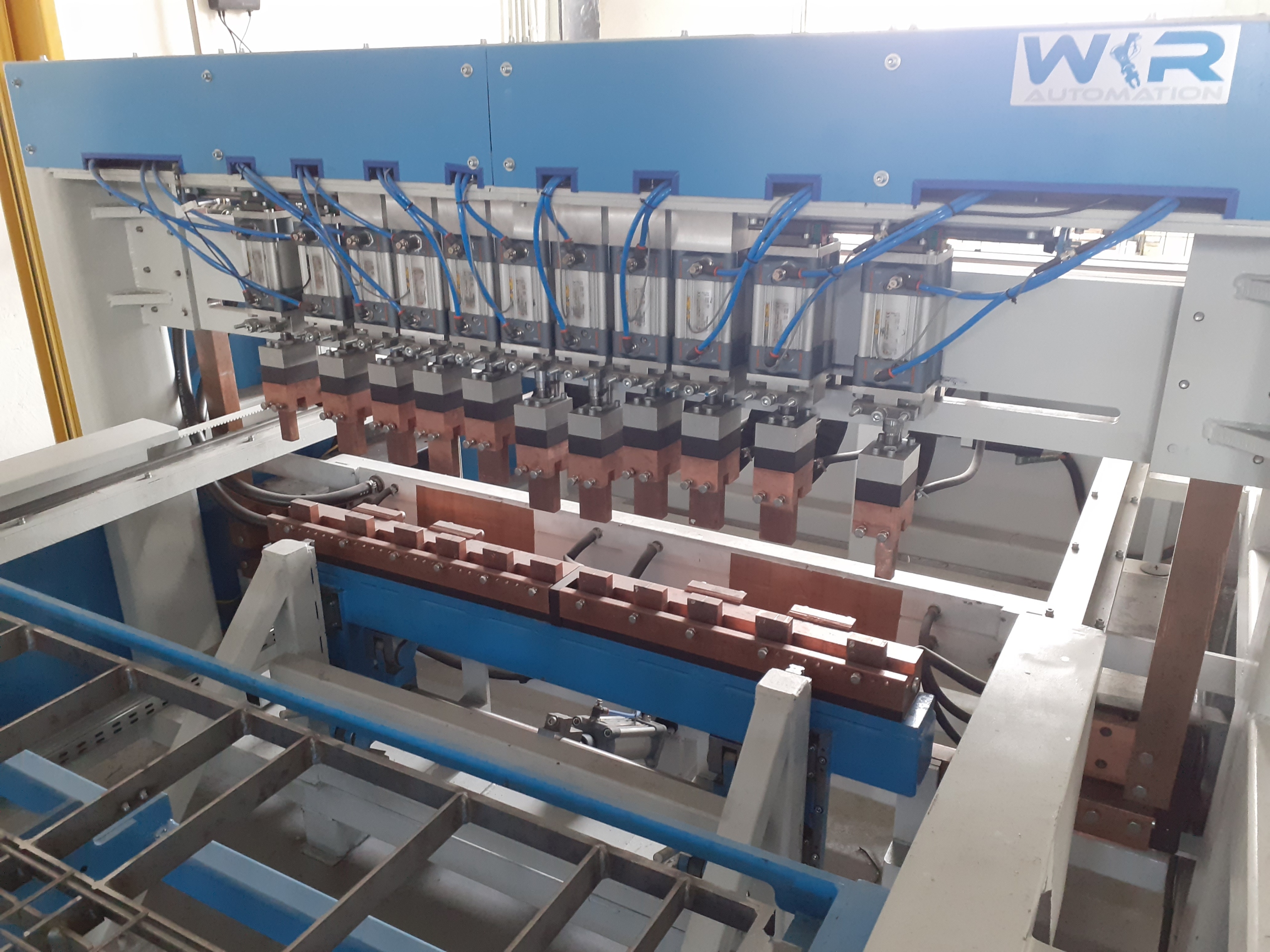 KOMPLETNA LINIA DO PRODUKCJI SIATEK ZGRZEWANYCH/PANELI Z SIATKI DO REGAŁÓW Kod producenta 30