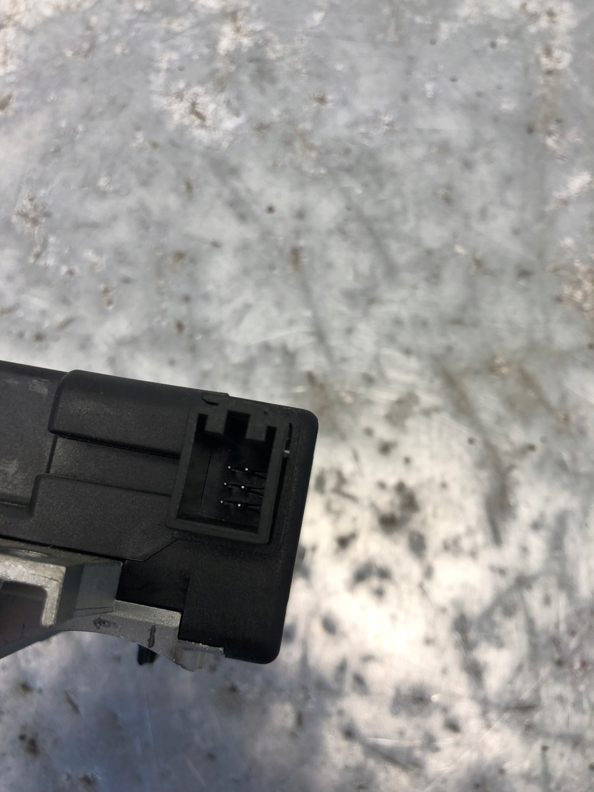 BLOKADA des Lenkrads AUDI A4 B8 8K0905852D