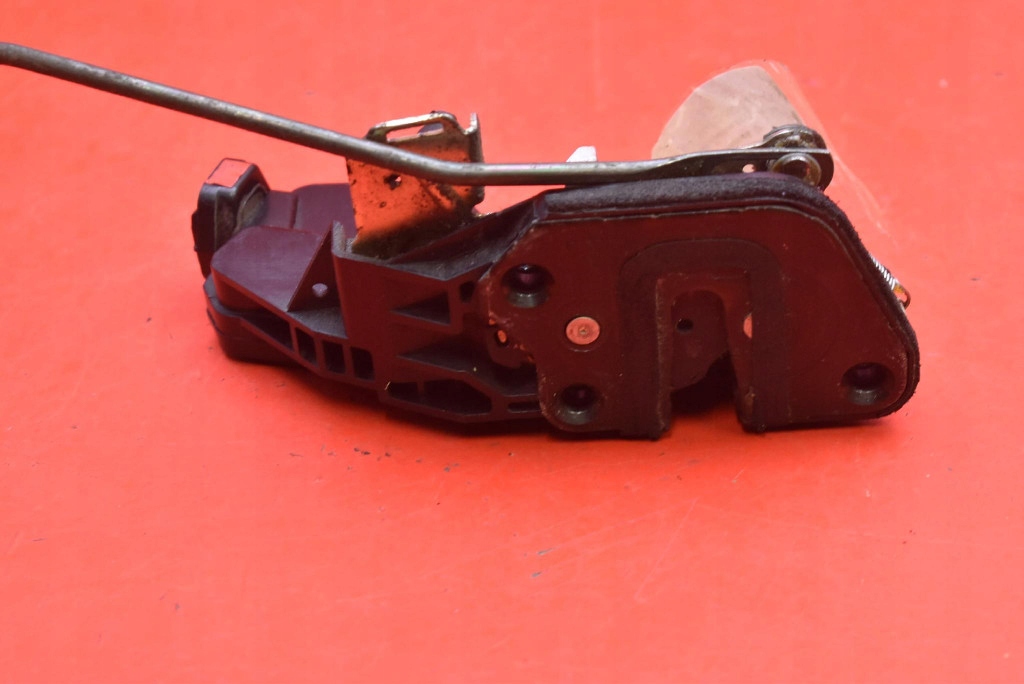 lock door left front front EU HYUNDAI SANTA FE 1 and 00-04