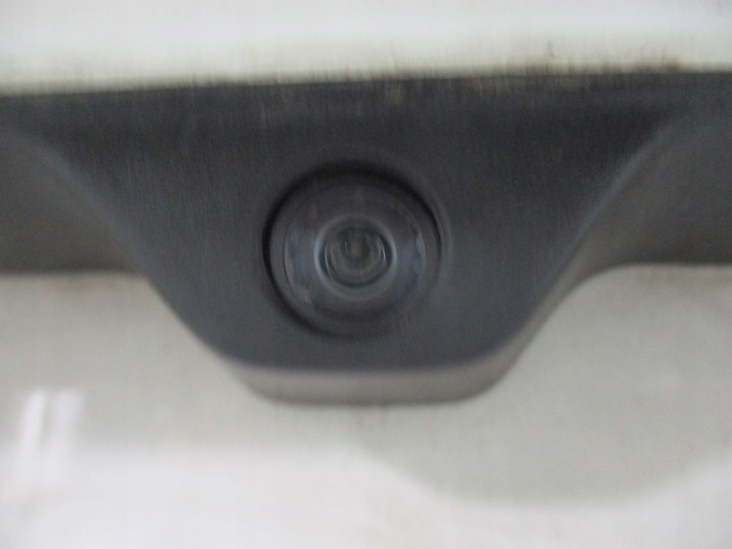 Klapa JEEP GRAND CHEROKEE KAMERA 16R Kolor czarny