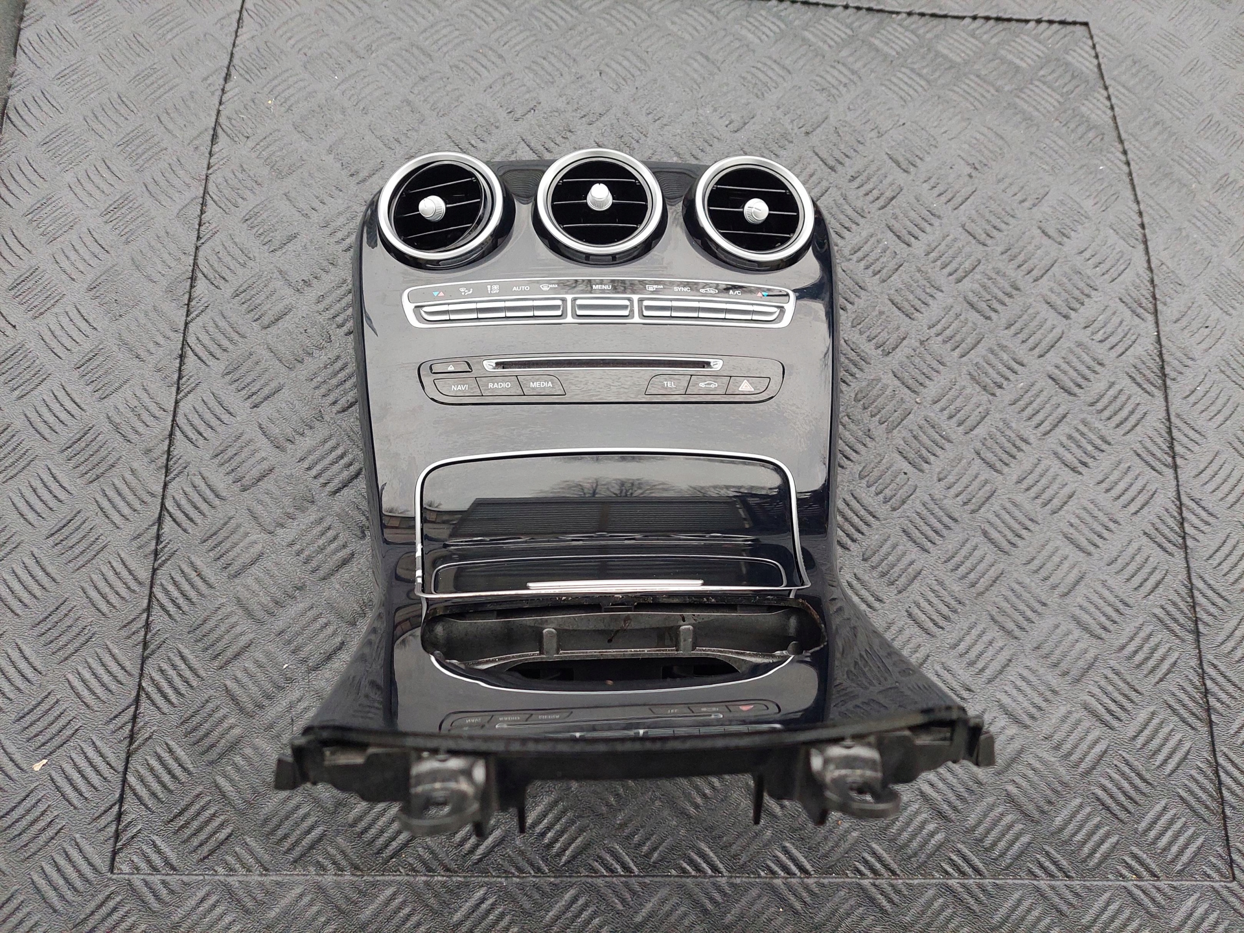 TUNEL Moyenne Unite commande clima A2056801005 MERCEDES W205 S205