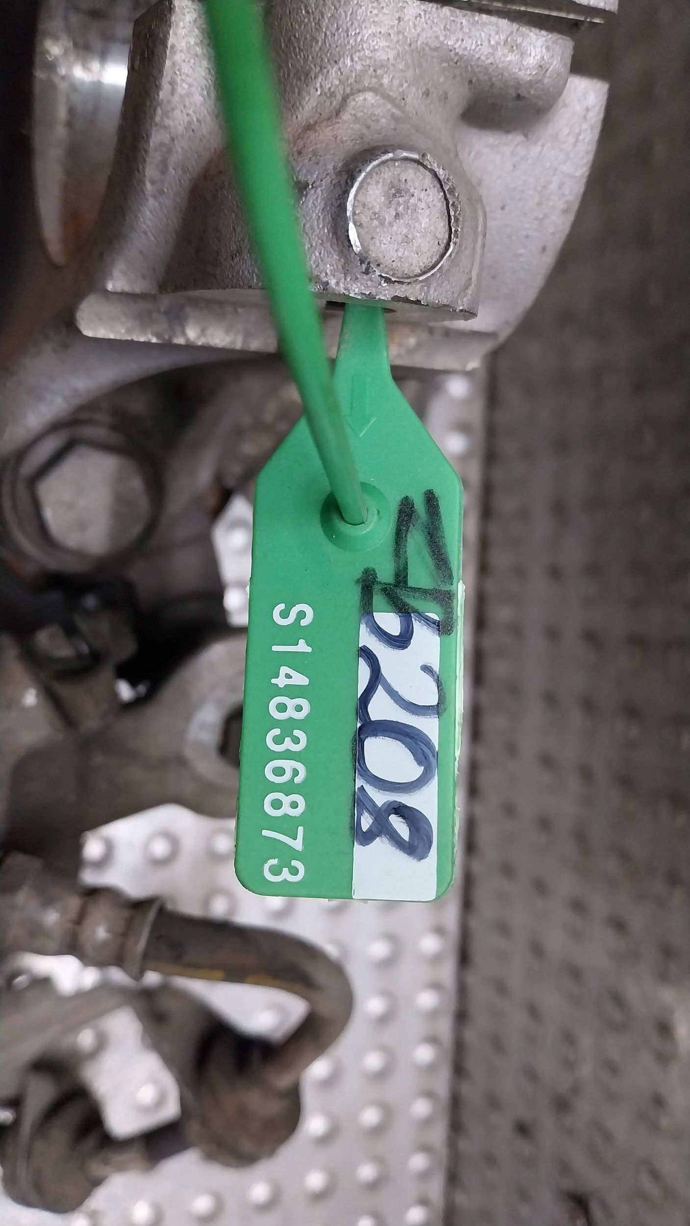 otoč čapu strmeň pravý predok 6764444 BMW E90 E91 E92 E93 E81 E82 E87