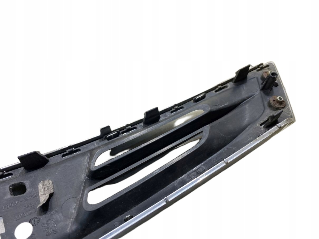 grid of a bumper right front PEUGEOT 5008 and