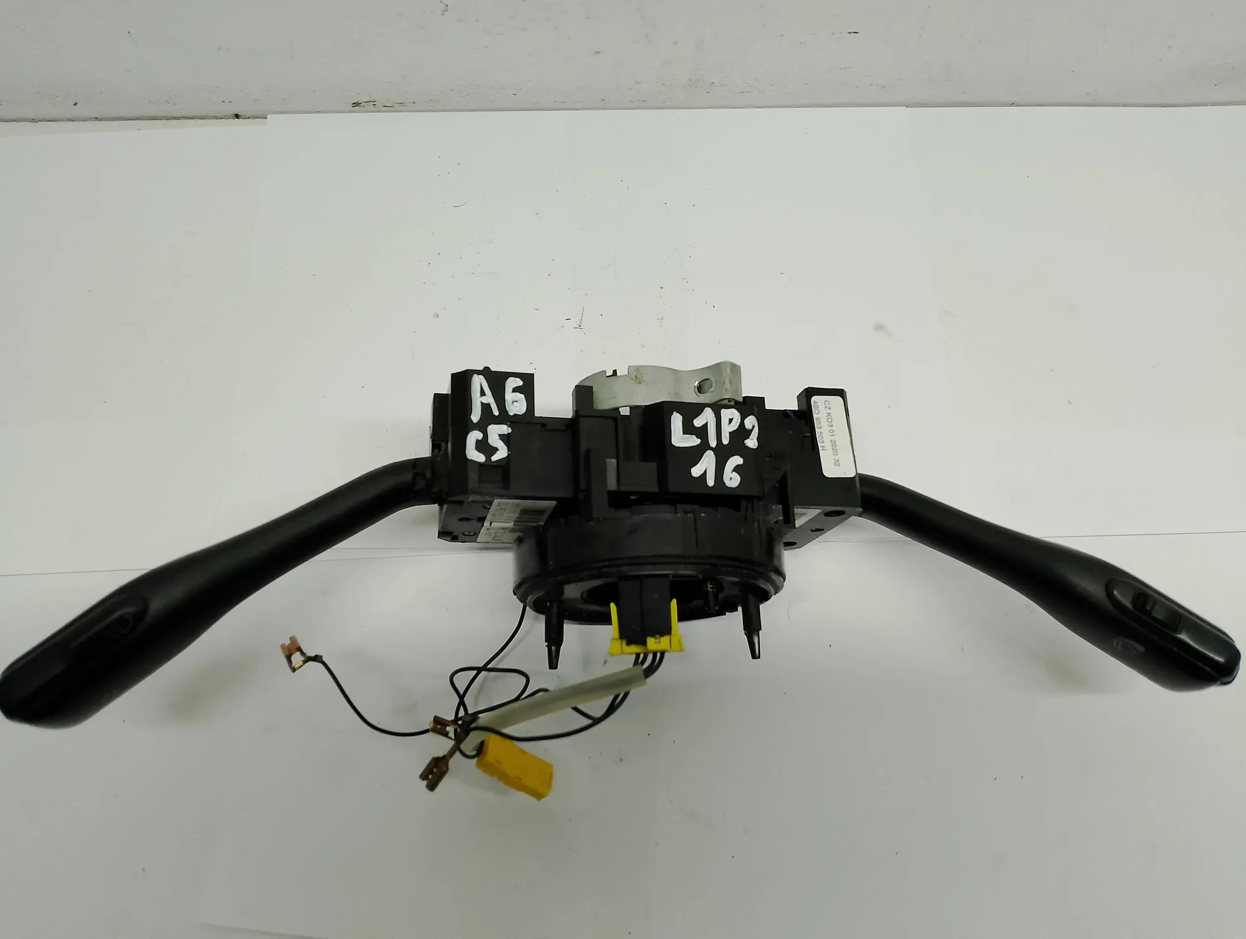 steering wheel levers and controls z ring AUDI A6 C5 8L0953513G 4B0953503H