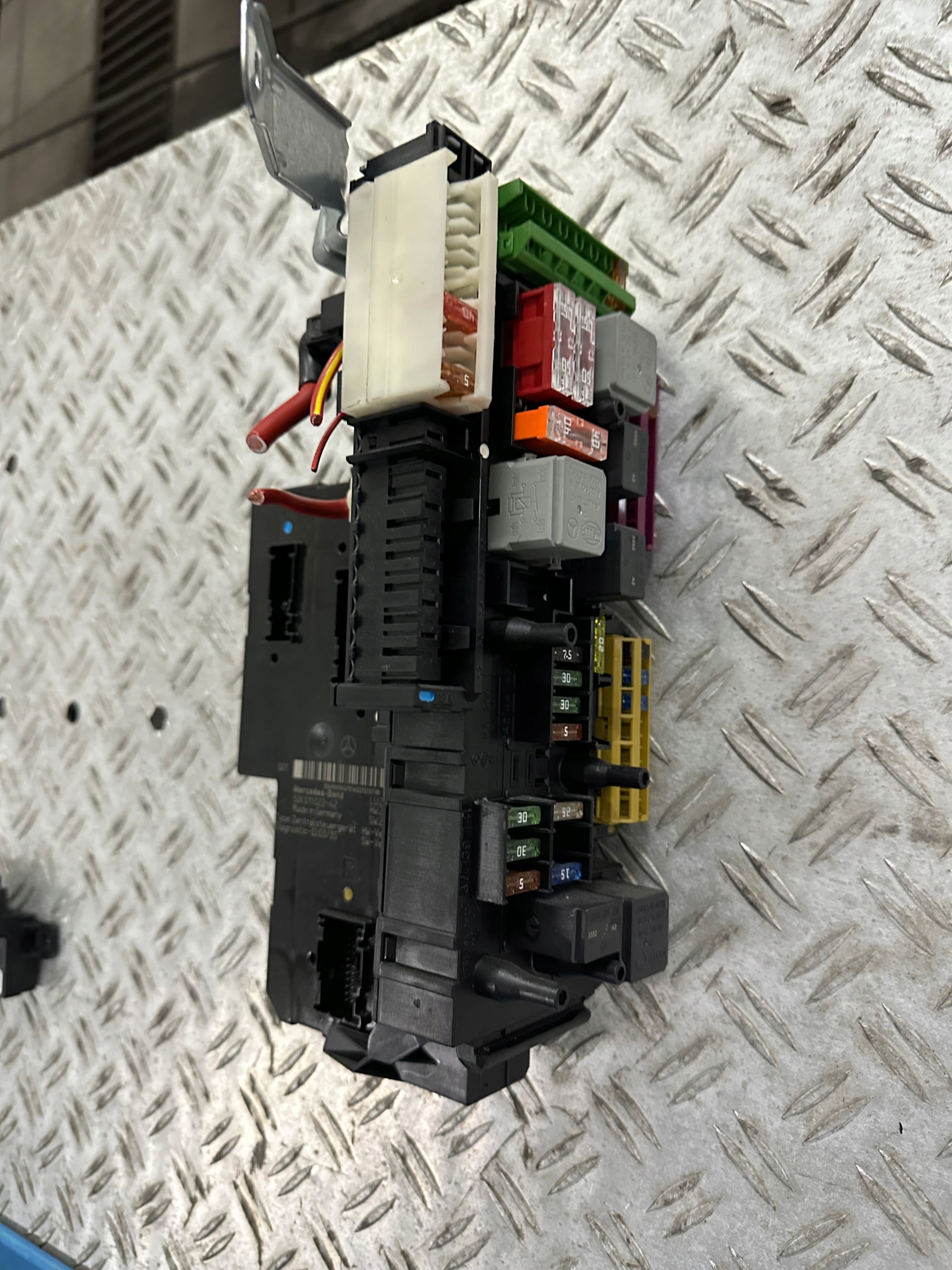 MERCEDES W204 LIFT KOMBI modulo SAM A2049065602