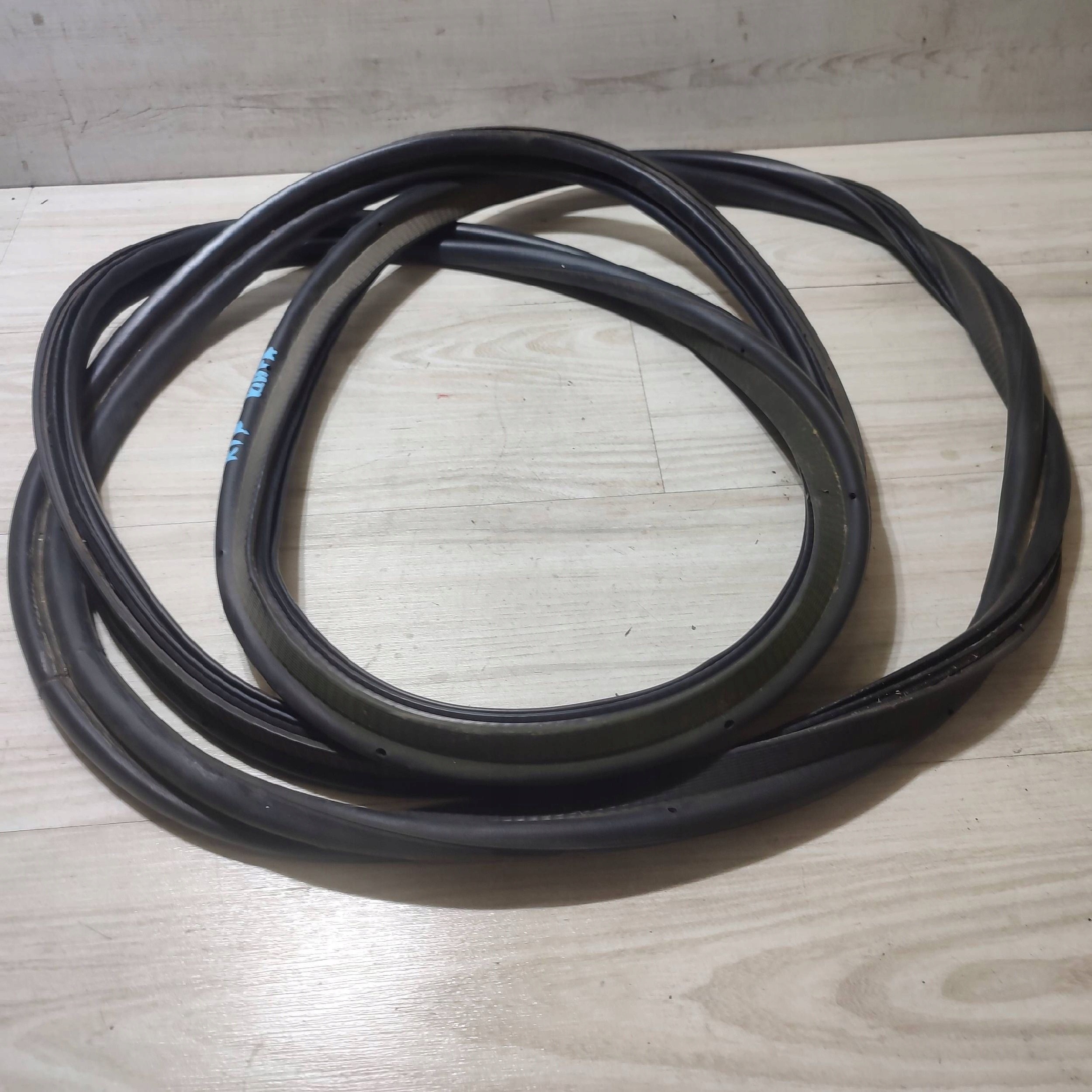 gasket bonnet boot Peugeot Rifter VD77