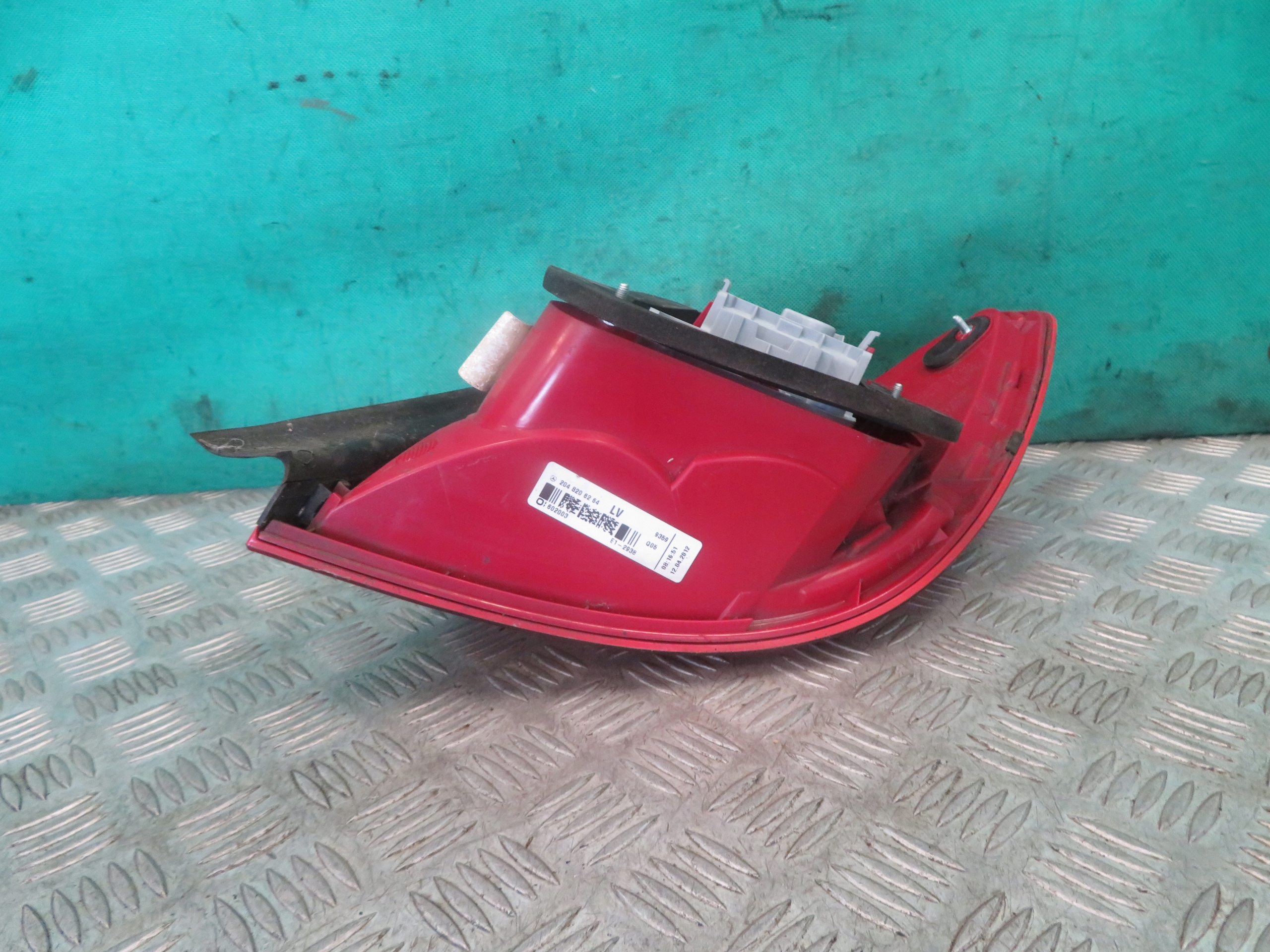 light left rear part MERCEDES W204 12R A2048206564