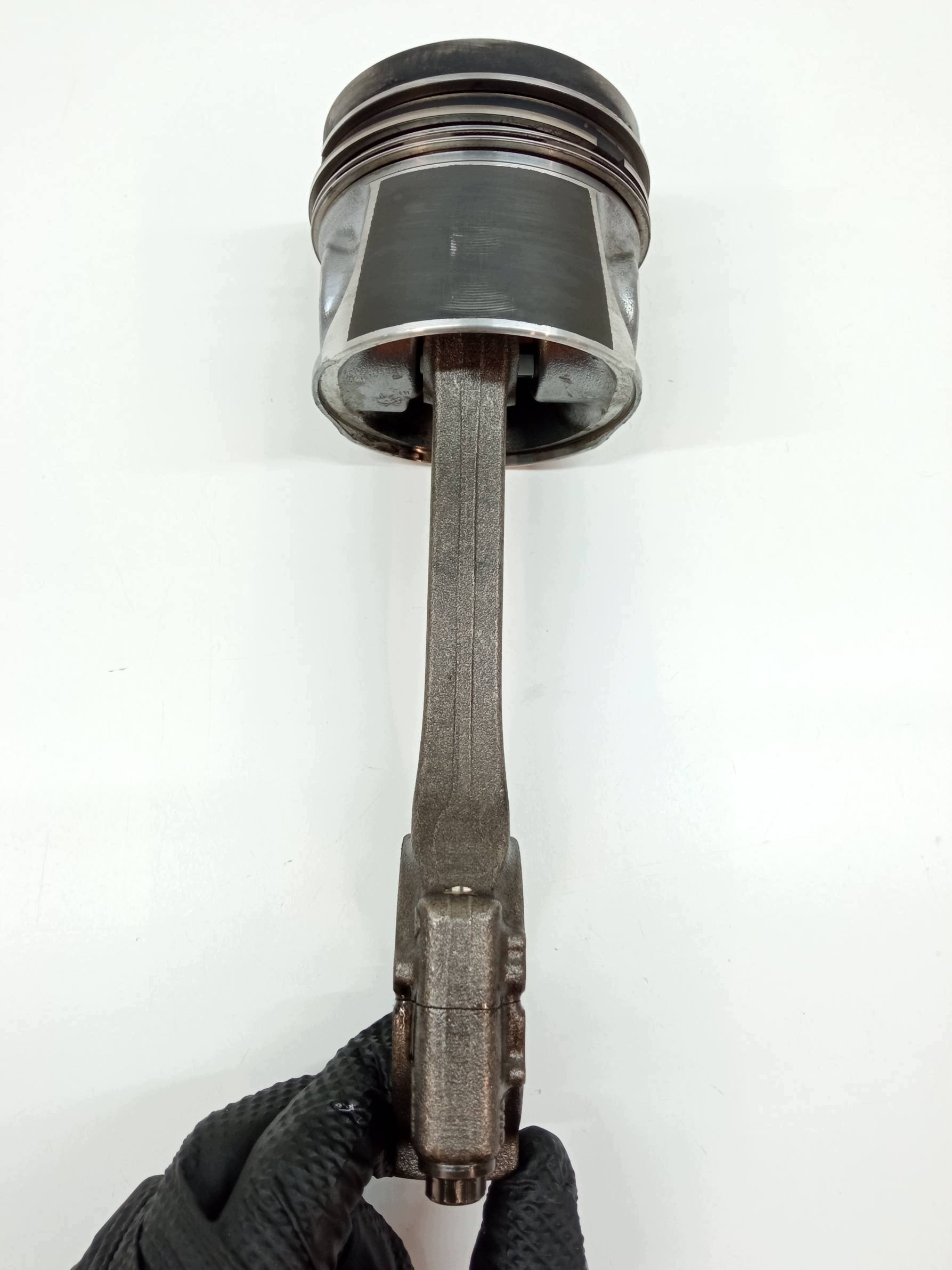 piston connecting rod 79L98 1.6 TDI Skoda Octavia II (2004-2013)