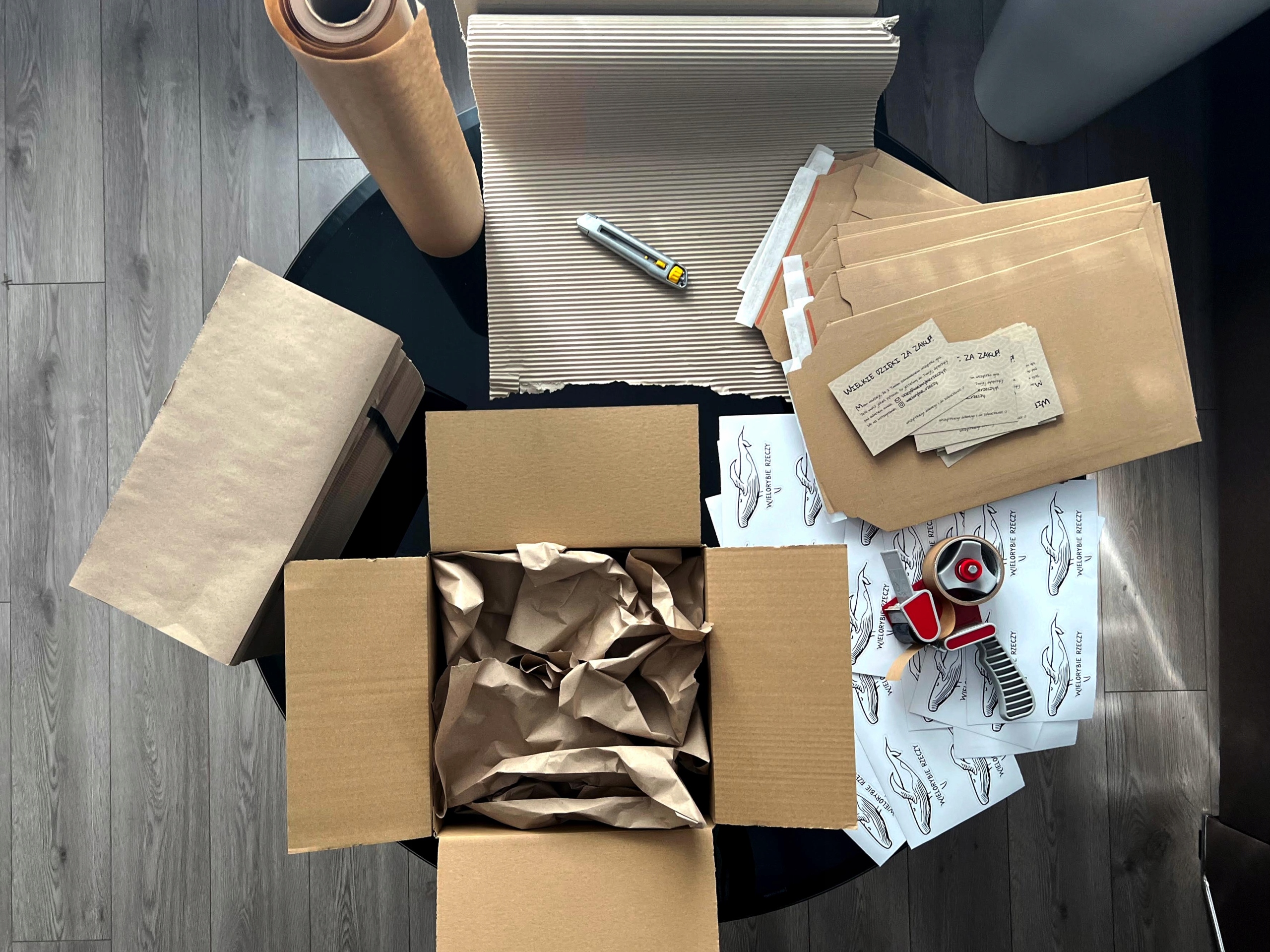 OSŁONKA NA DONICZKĘ doniczka produkcyjna gratis PLASTIKOWA MAŁA DONICZKI Kolor inny