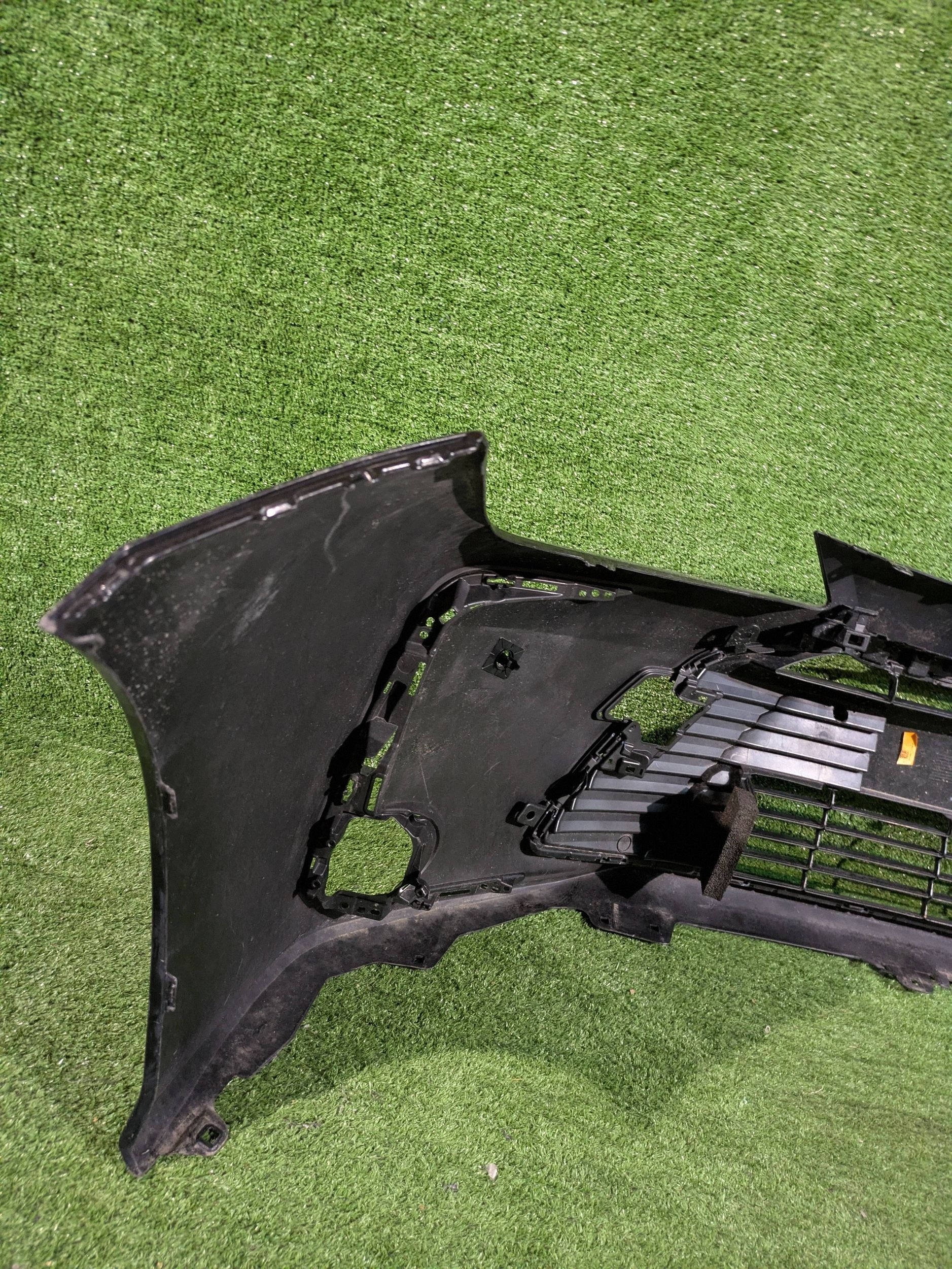 front bumper front TOYOTA COROLLA E21 sedan 18- NR.Z9473