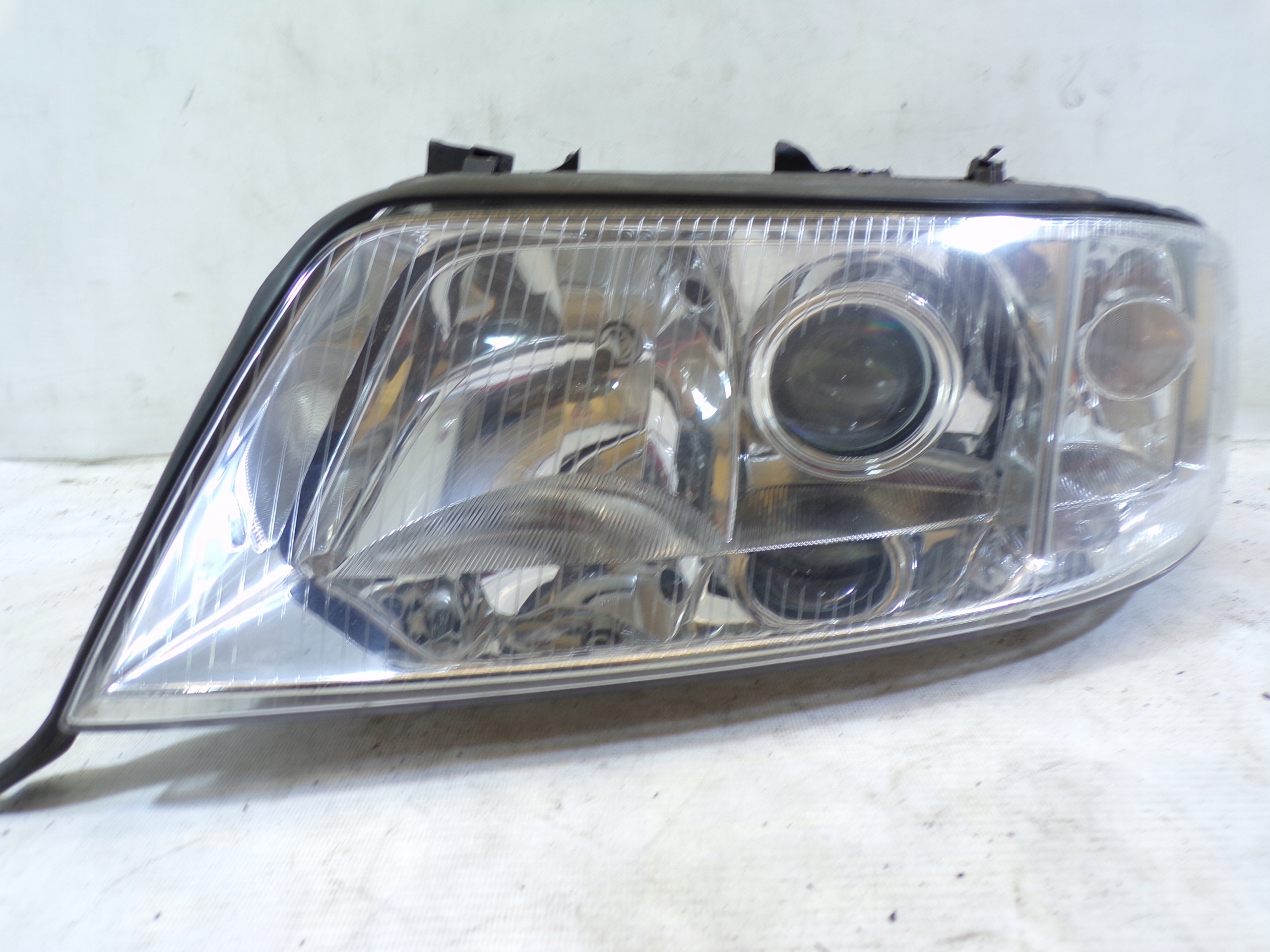 light front front left AUDI A4 B6 XENON (1) (K1)