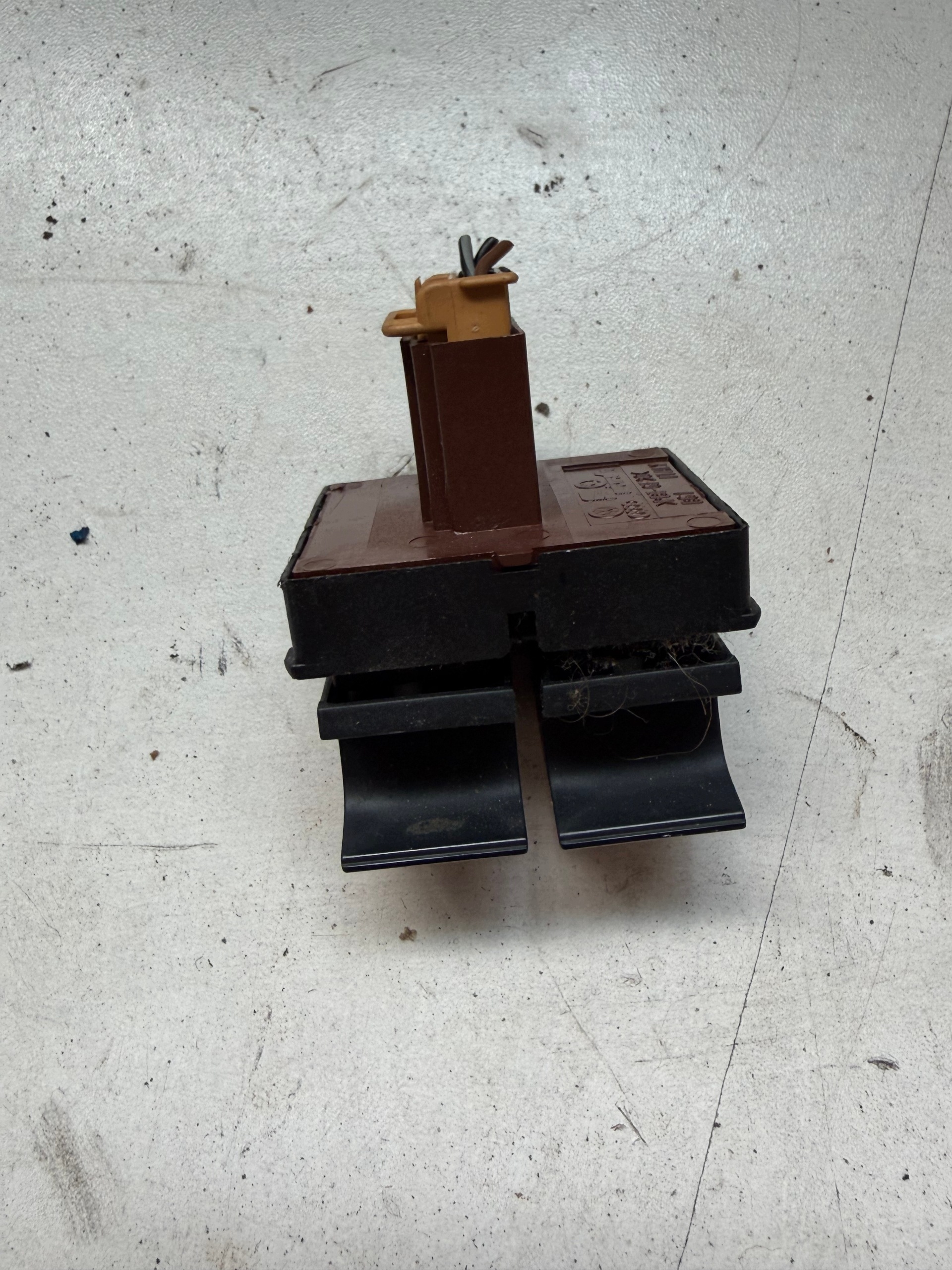 window control switch left front SEAT IBIZA IV 3D 1K3959857A