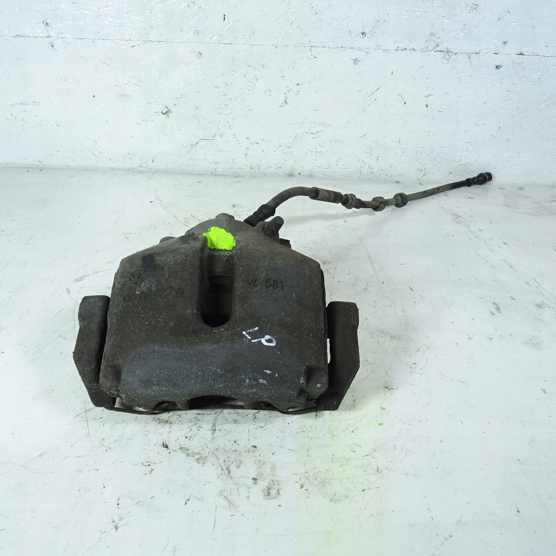 SKODA RAPID 1.6TDI caliper brake front left