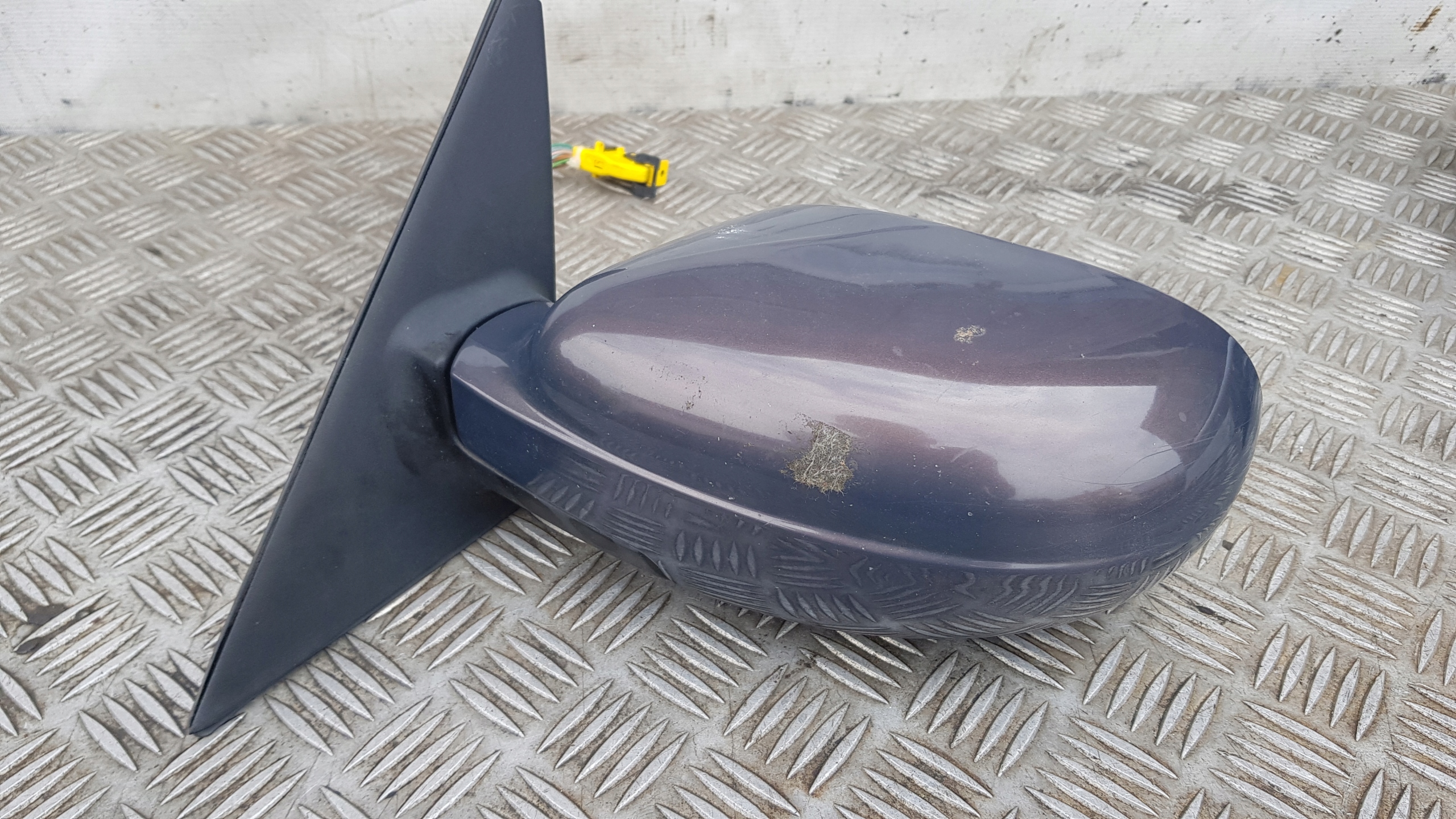 LANCIA THESIS Spiegel links vorne