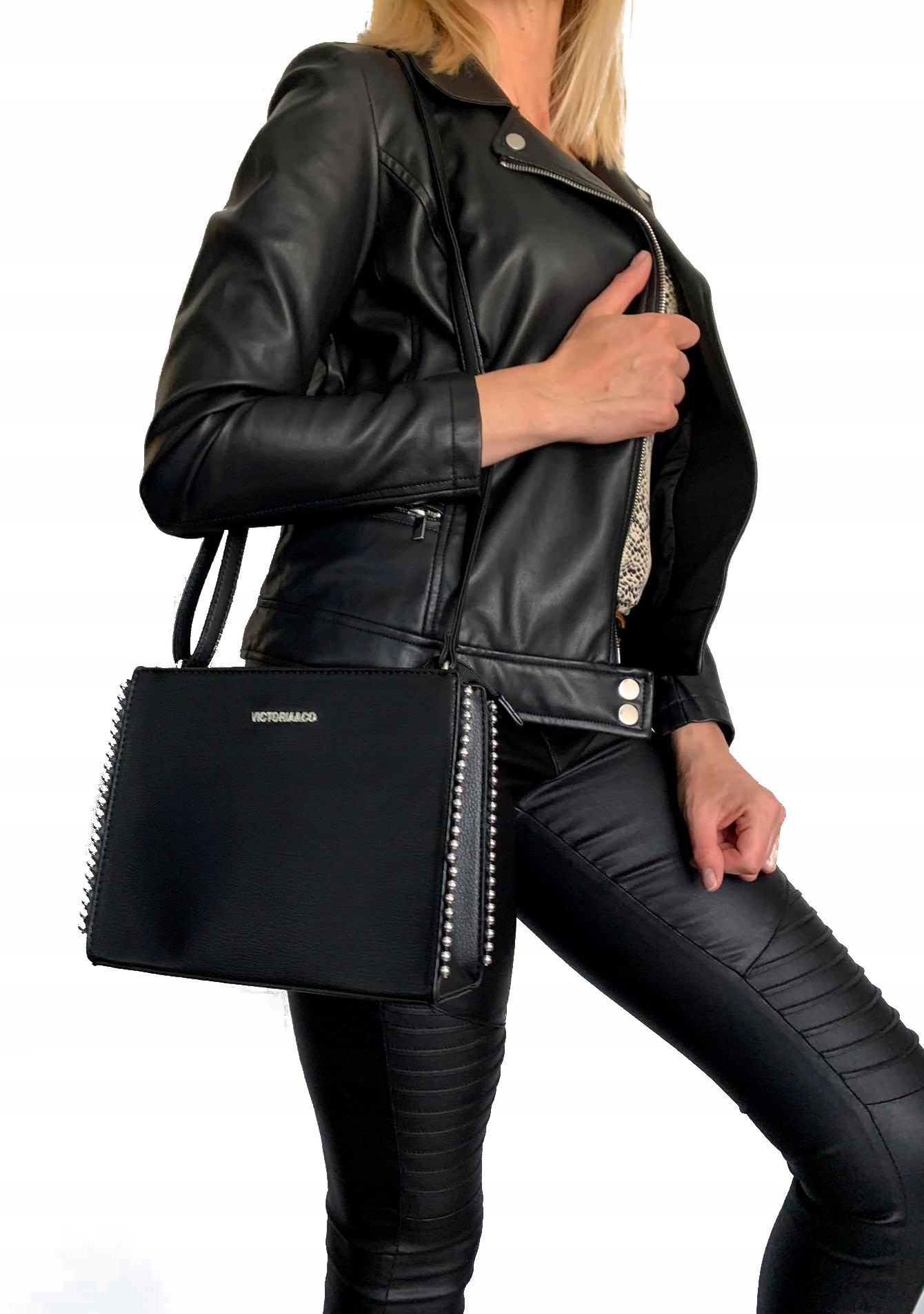 

Efektowna torebka listonoszka kuferek Kolory