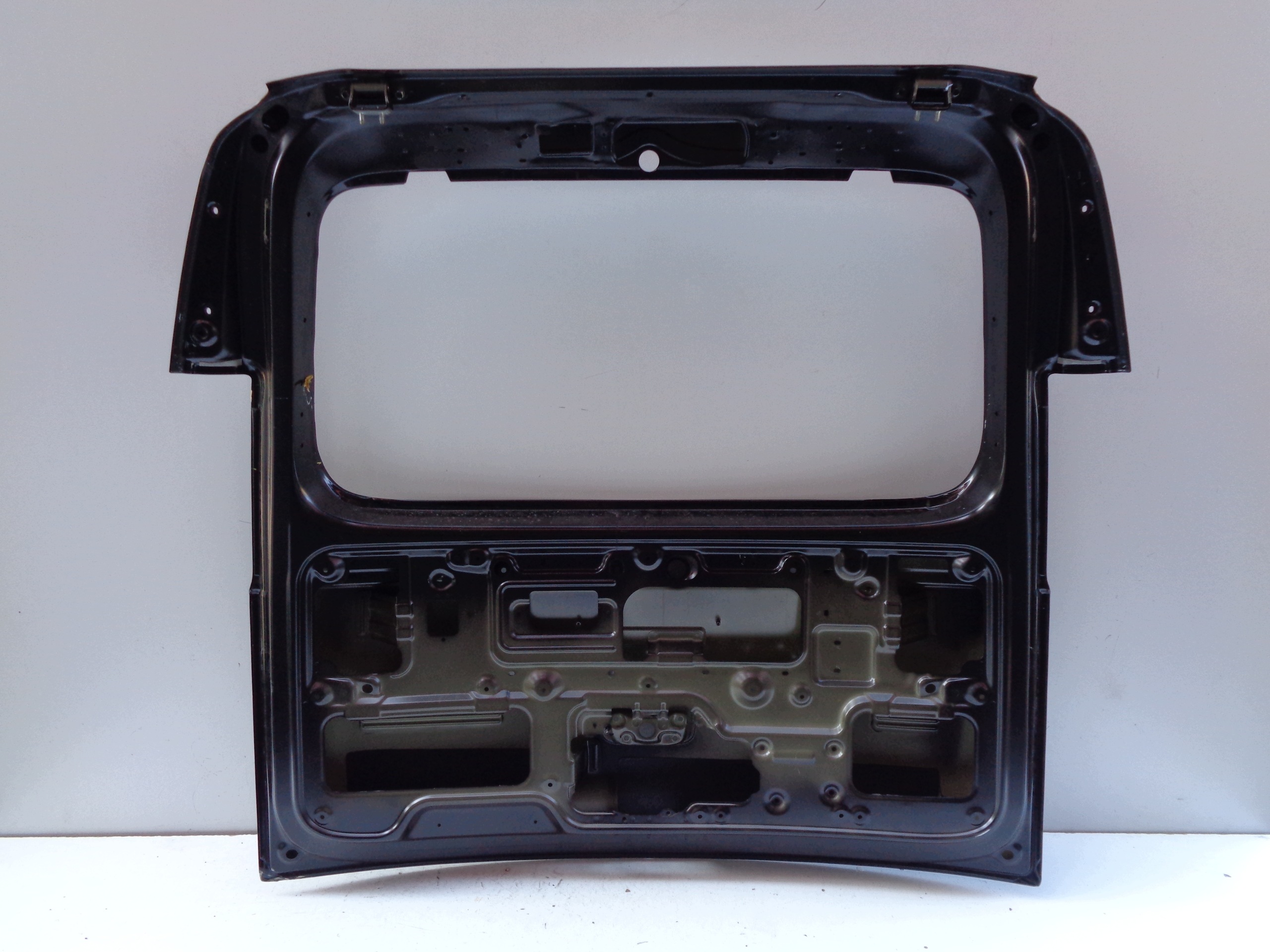 boot doors HYUNDAI STARIA 21- NR 53223