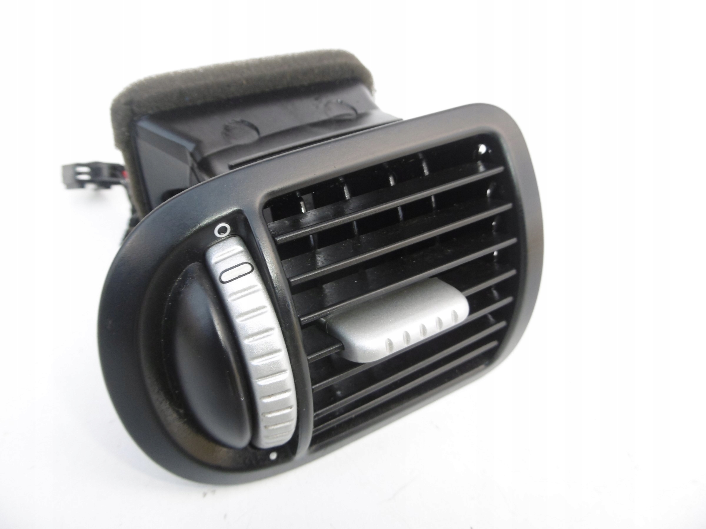 grid air conditioning devices left PORSCHE CAYENNE and 7L 7L5