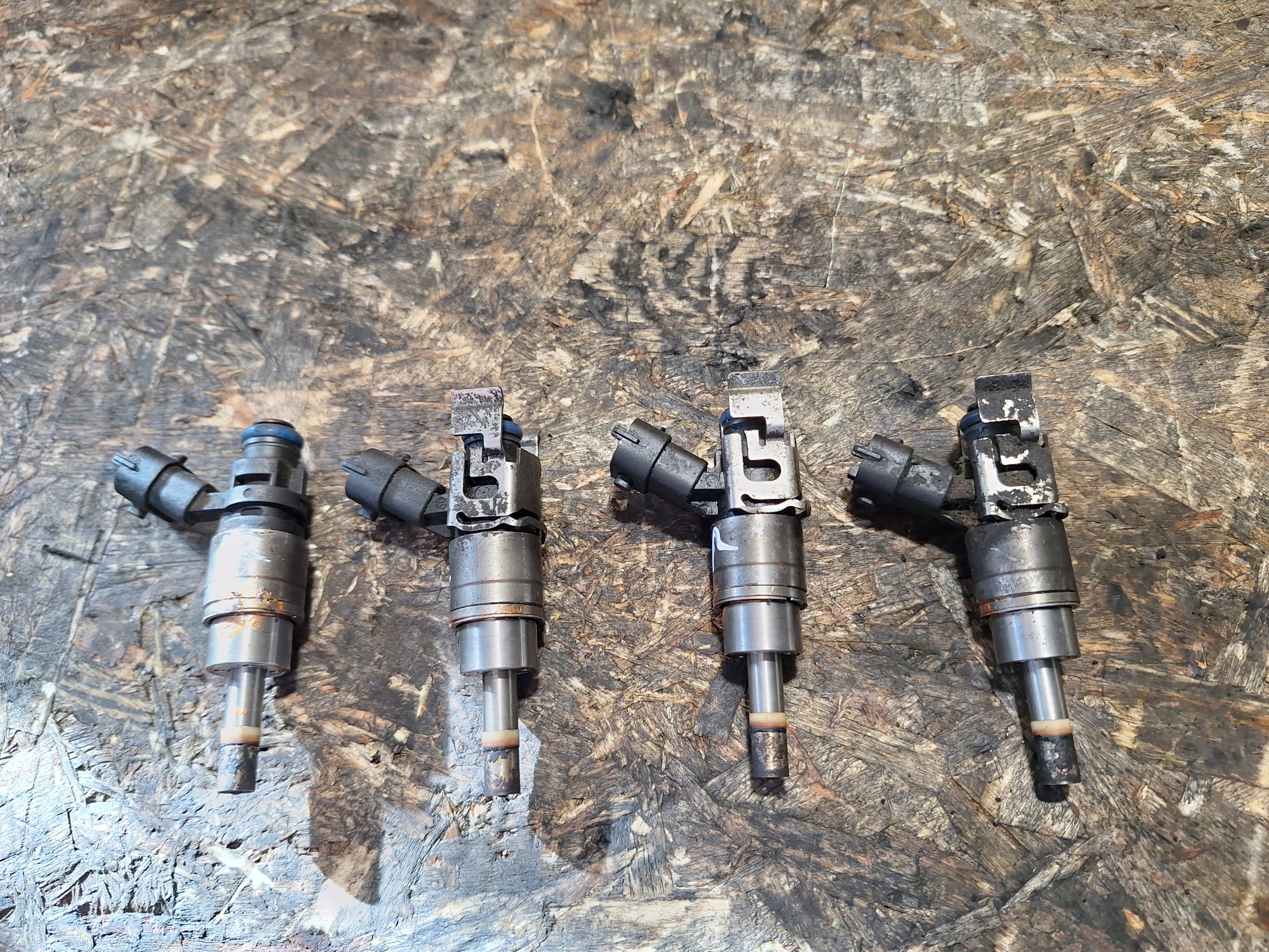 nozzle injector ALFA ROMEO 159 2.2 JTS 0261500023