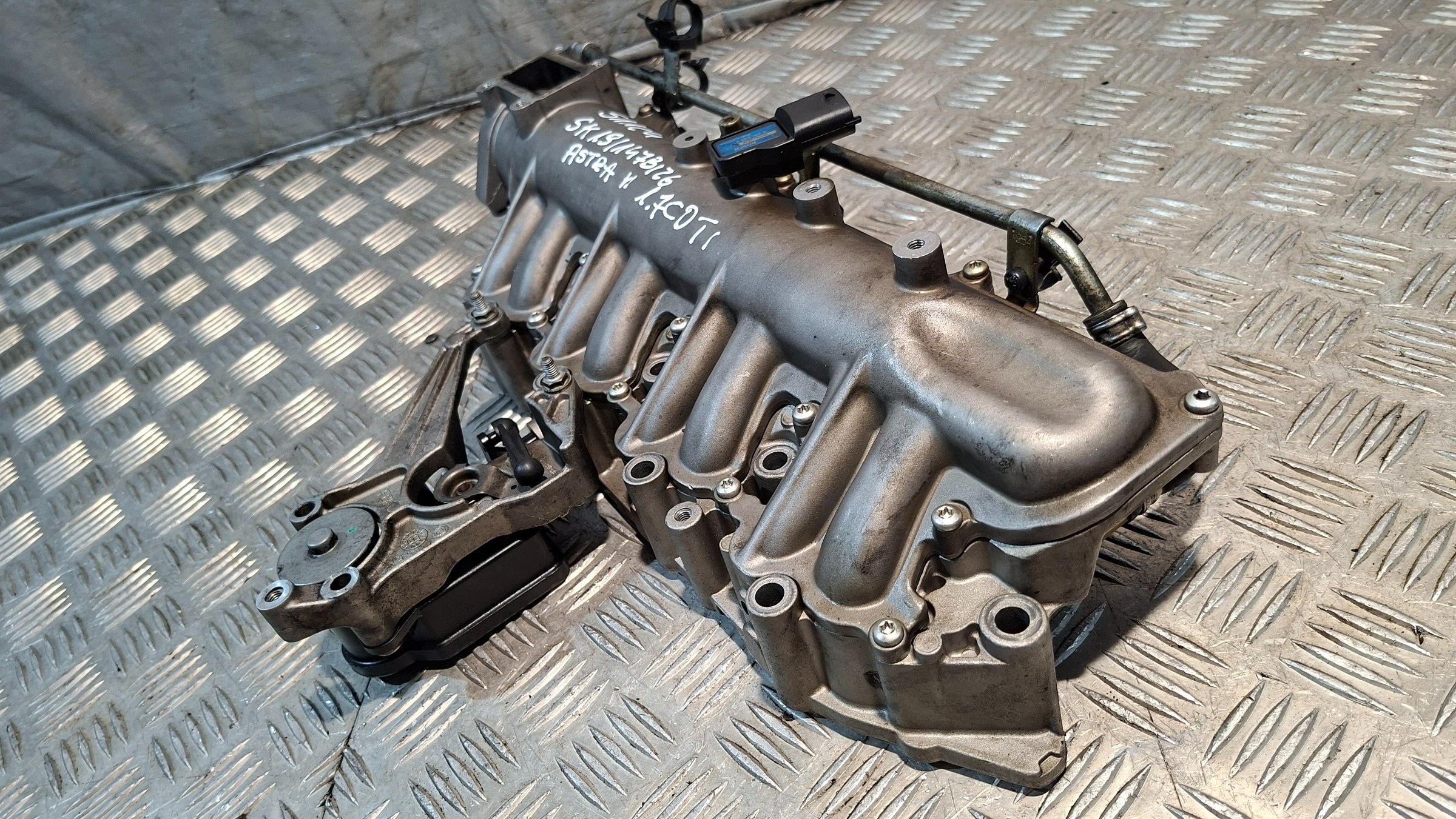 intake manifold OPEL ASTRA H 1.7CDTI