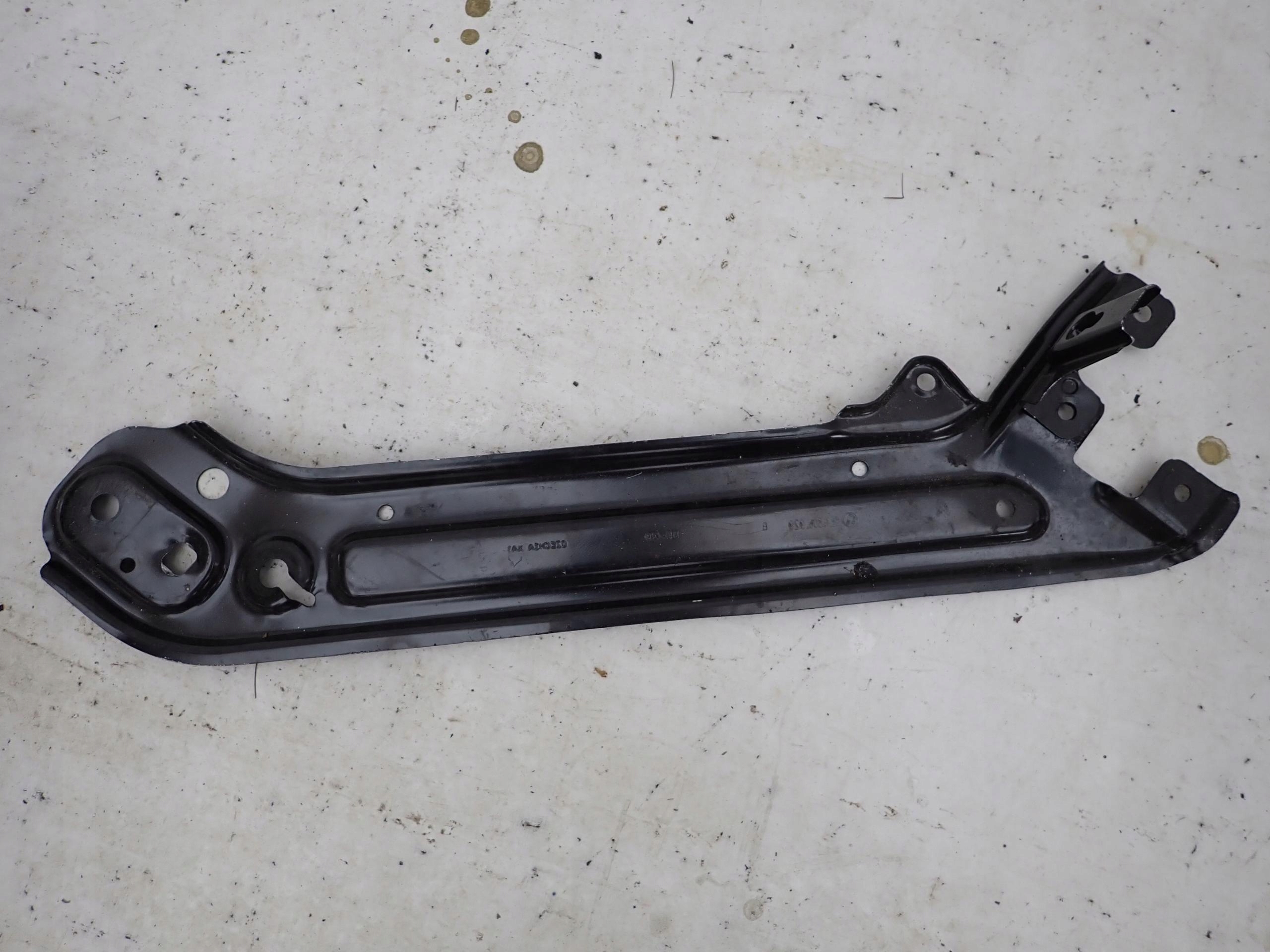 SKODA OCTAVIA IV 19- console supports left front front 5E3806929
