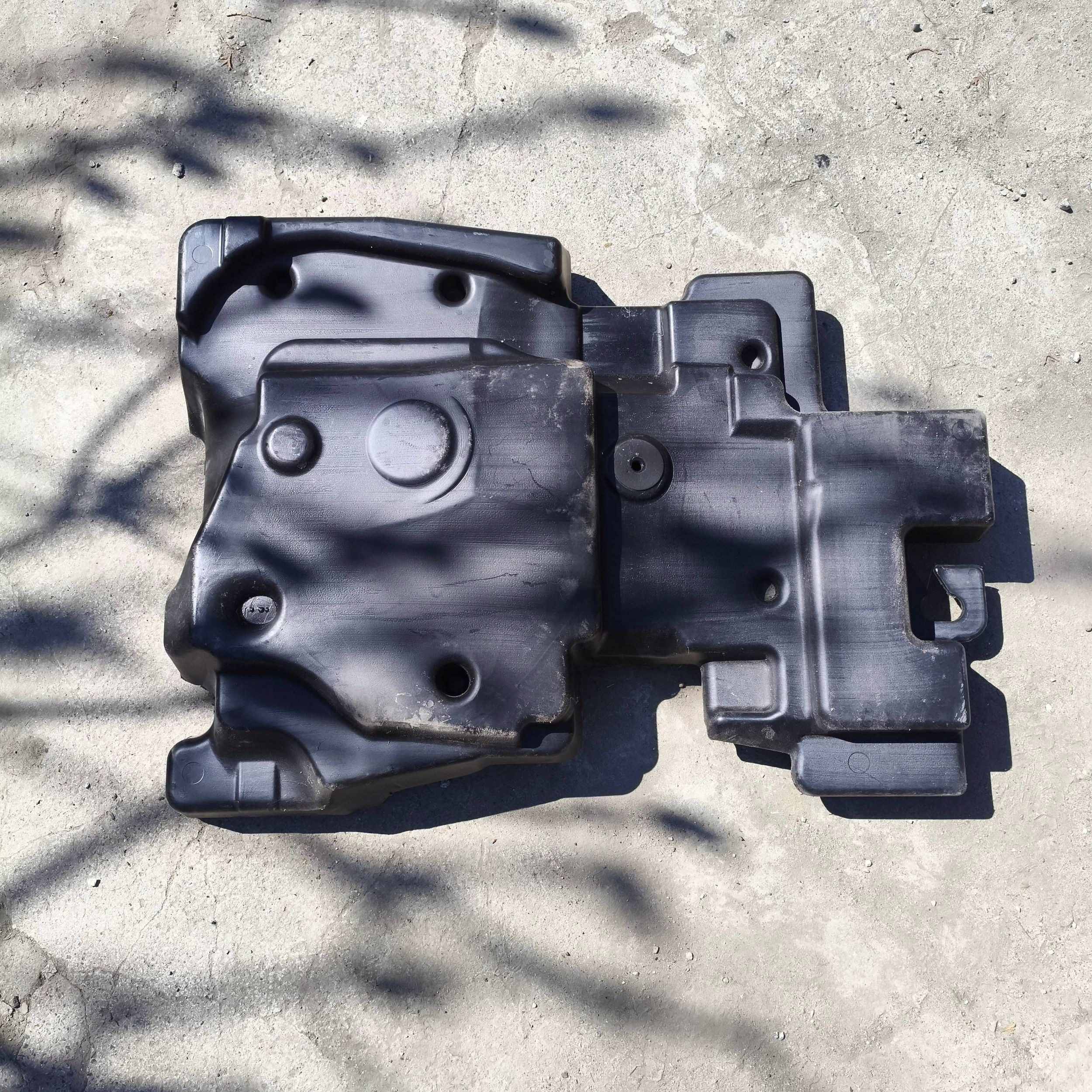 Ford S-MAX MK1 2011 Subwoofer